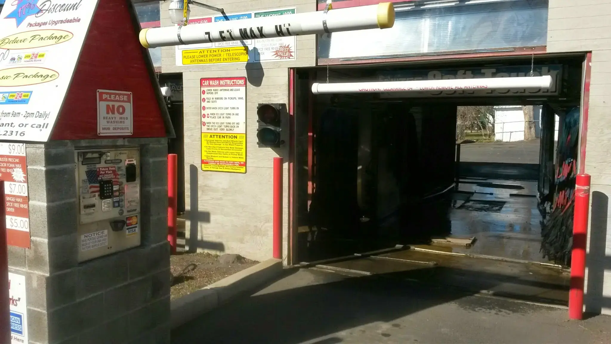 Econ-O-Wash Car Wash & Landromat - Image 8