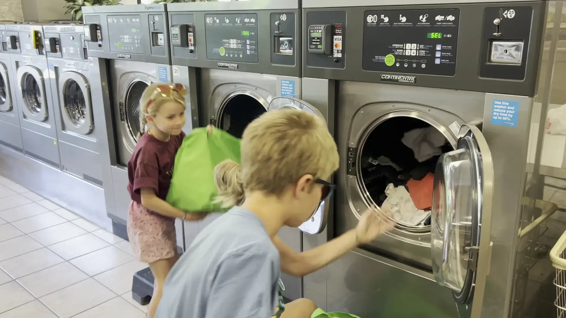 Econo Coin/Credit Card Laundromat thumbnail 4