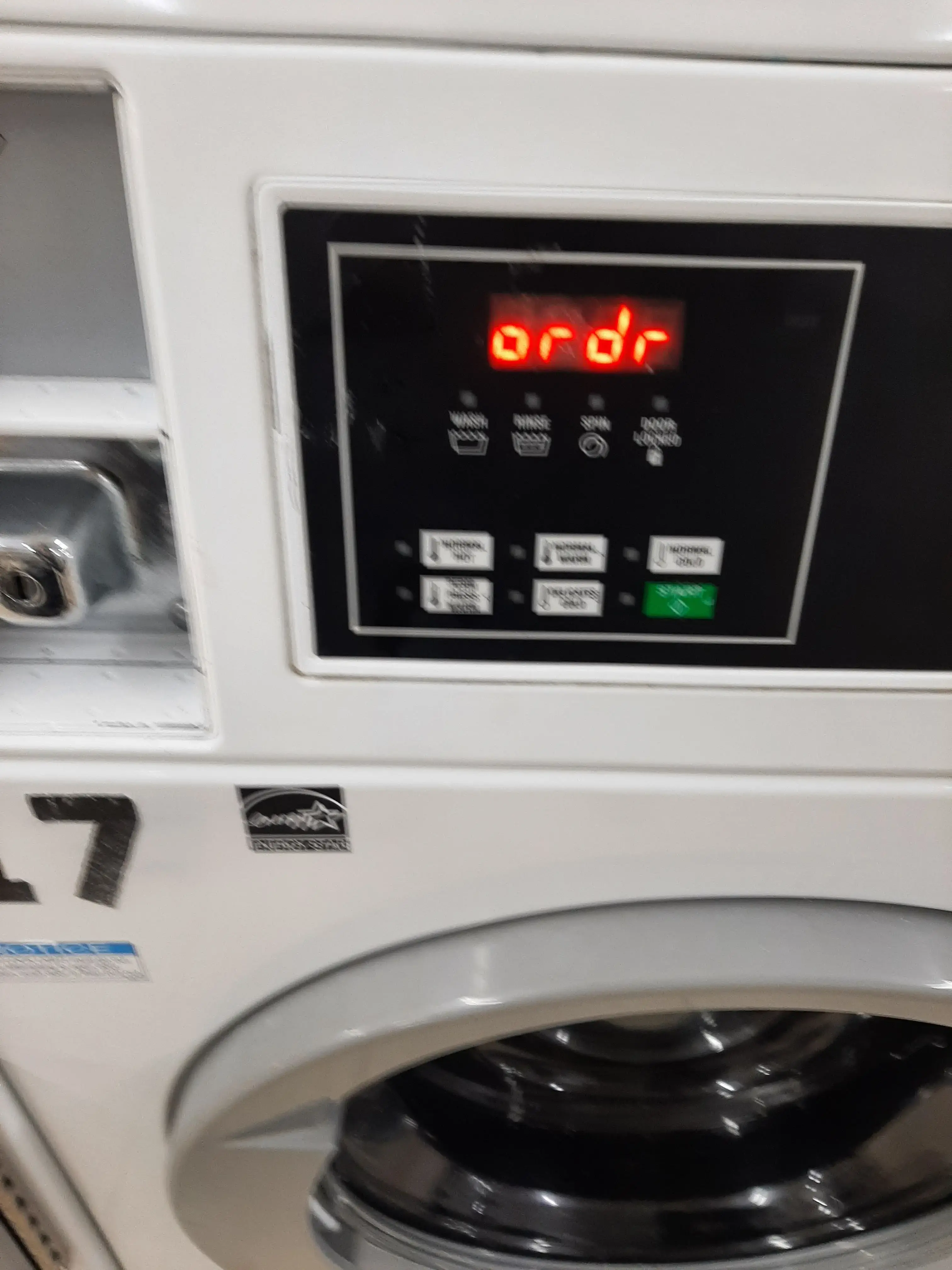 Economy Cleaners Coin Laundry thumbnail 9