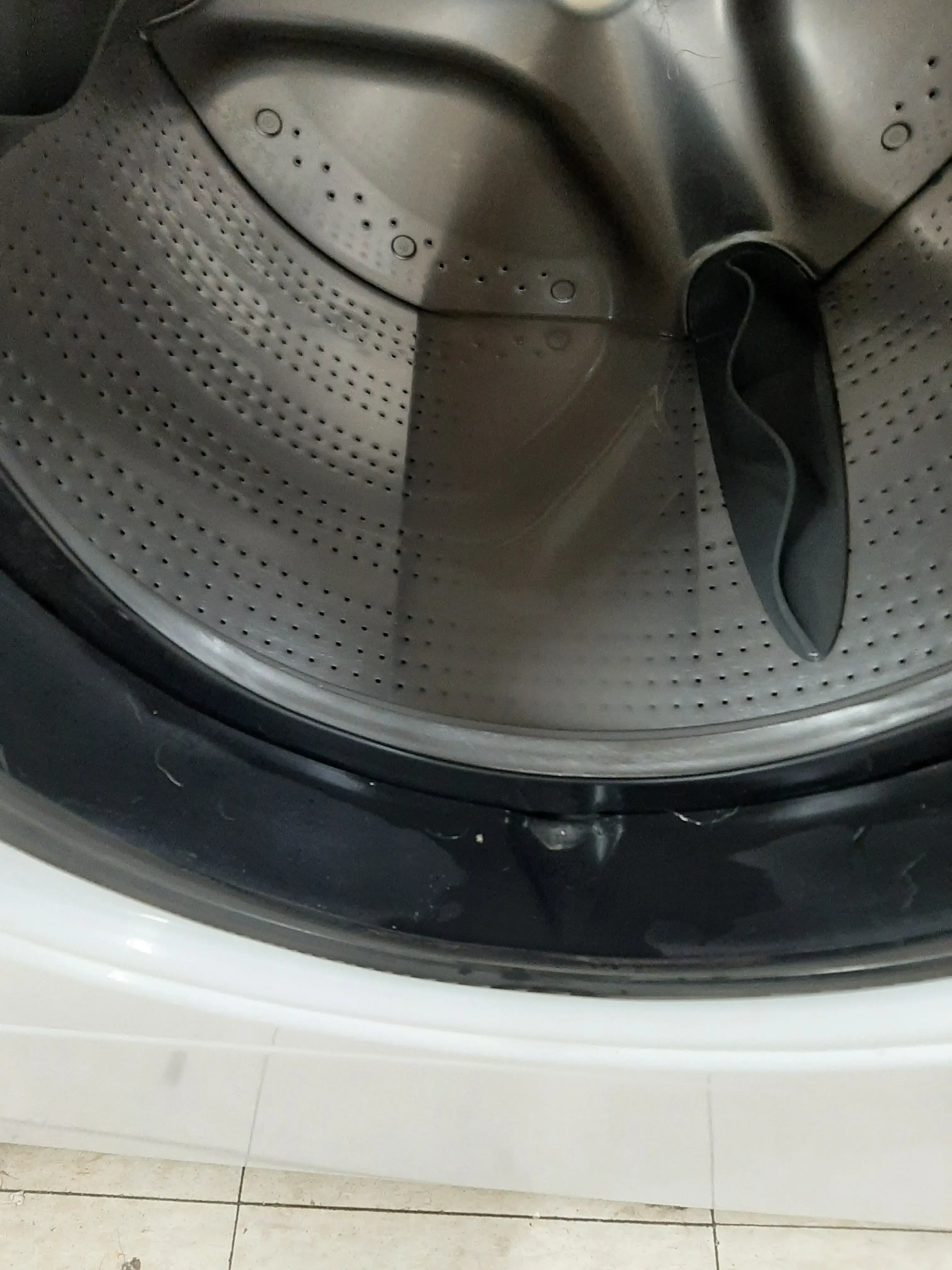 Economy Cleaners Coin Laundry thumbnail 10