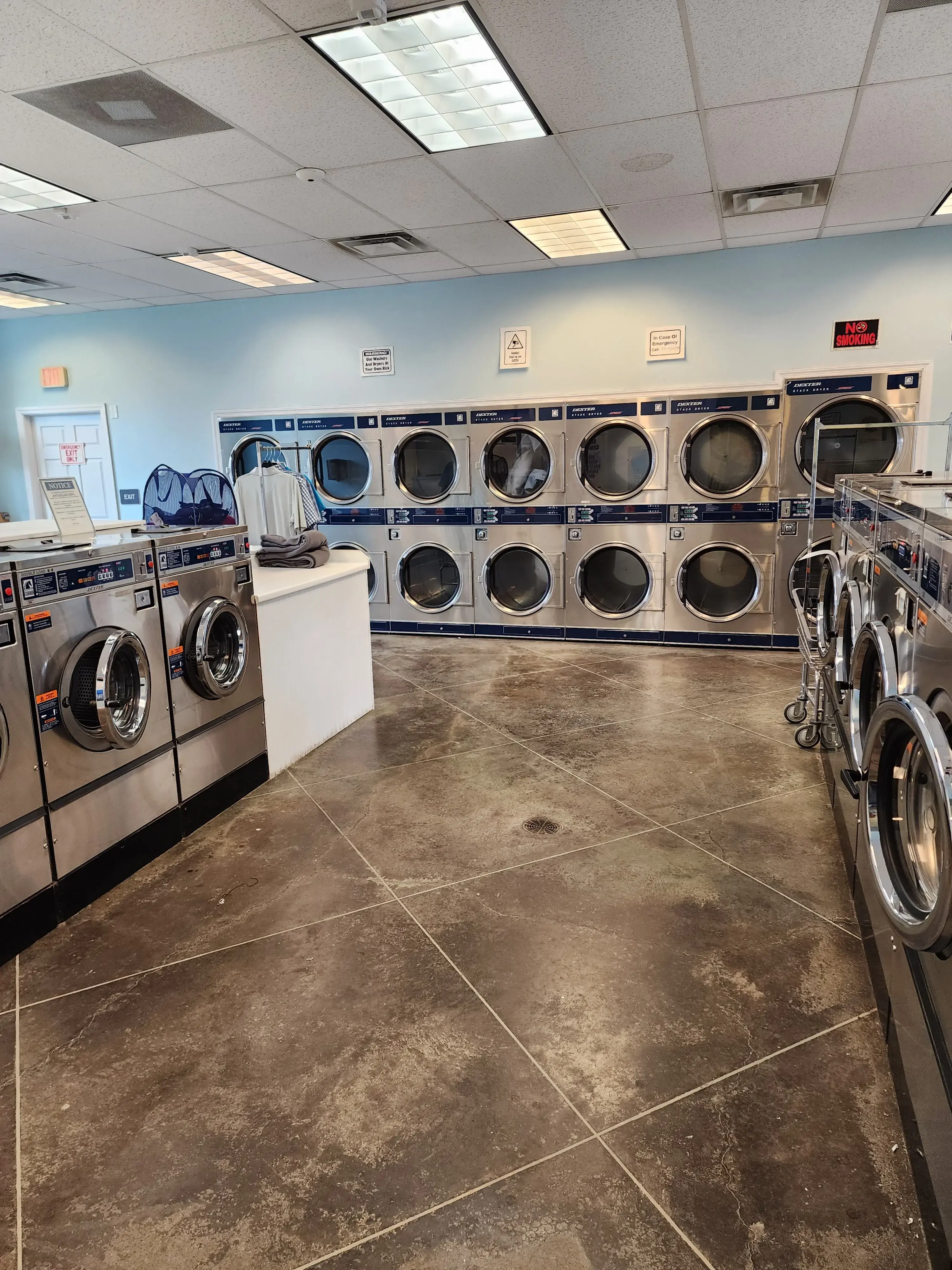 Eden Mist Laundromat thumbnail 1
