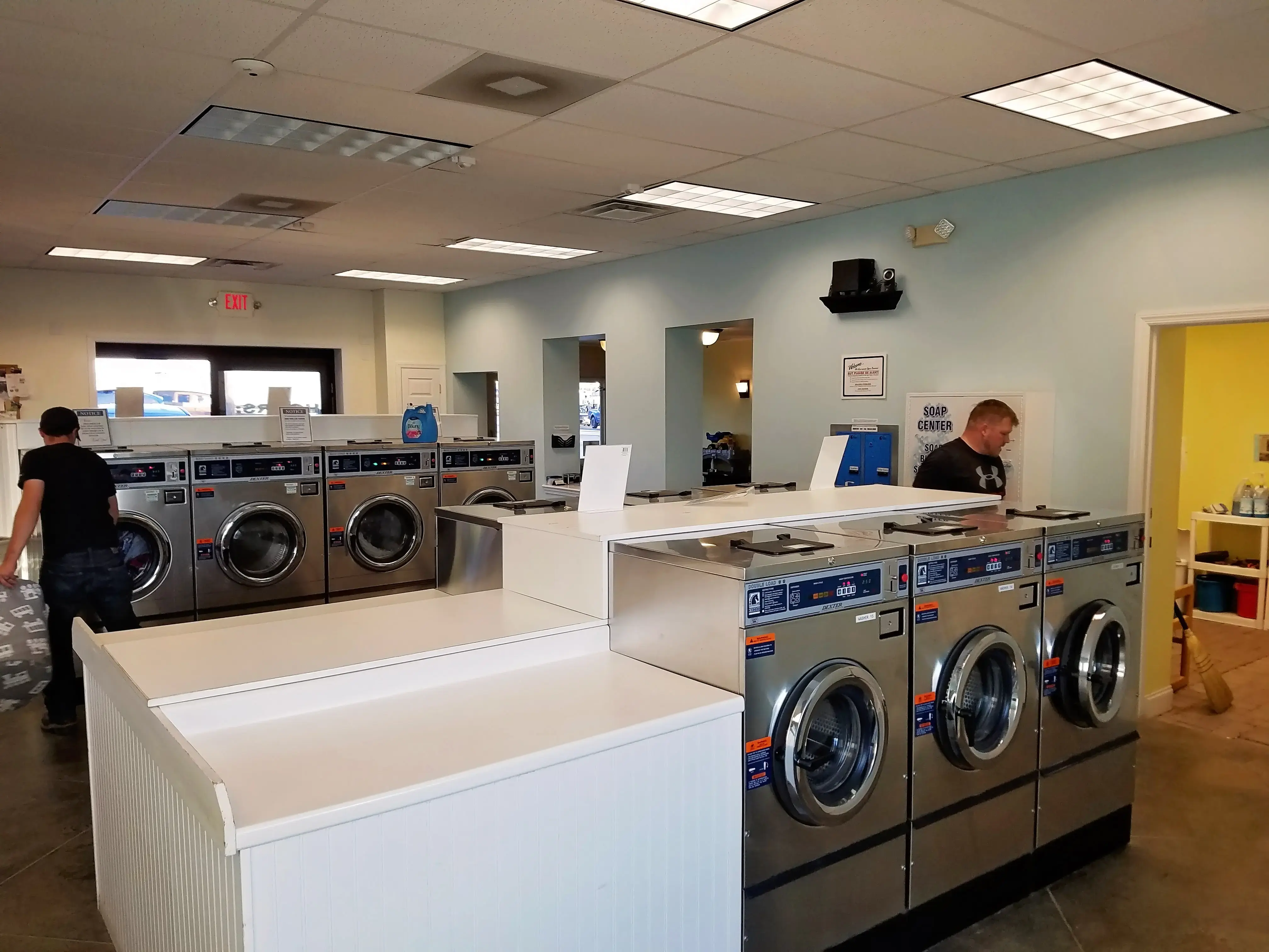 Eden Mist Laundromat thumbnail 13