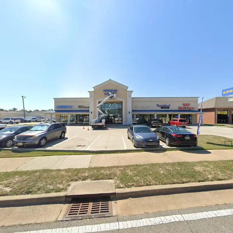 Edgewater Cleaners - Image 1