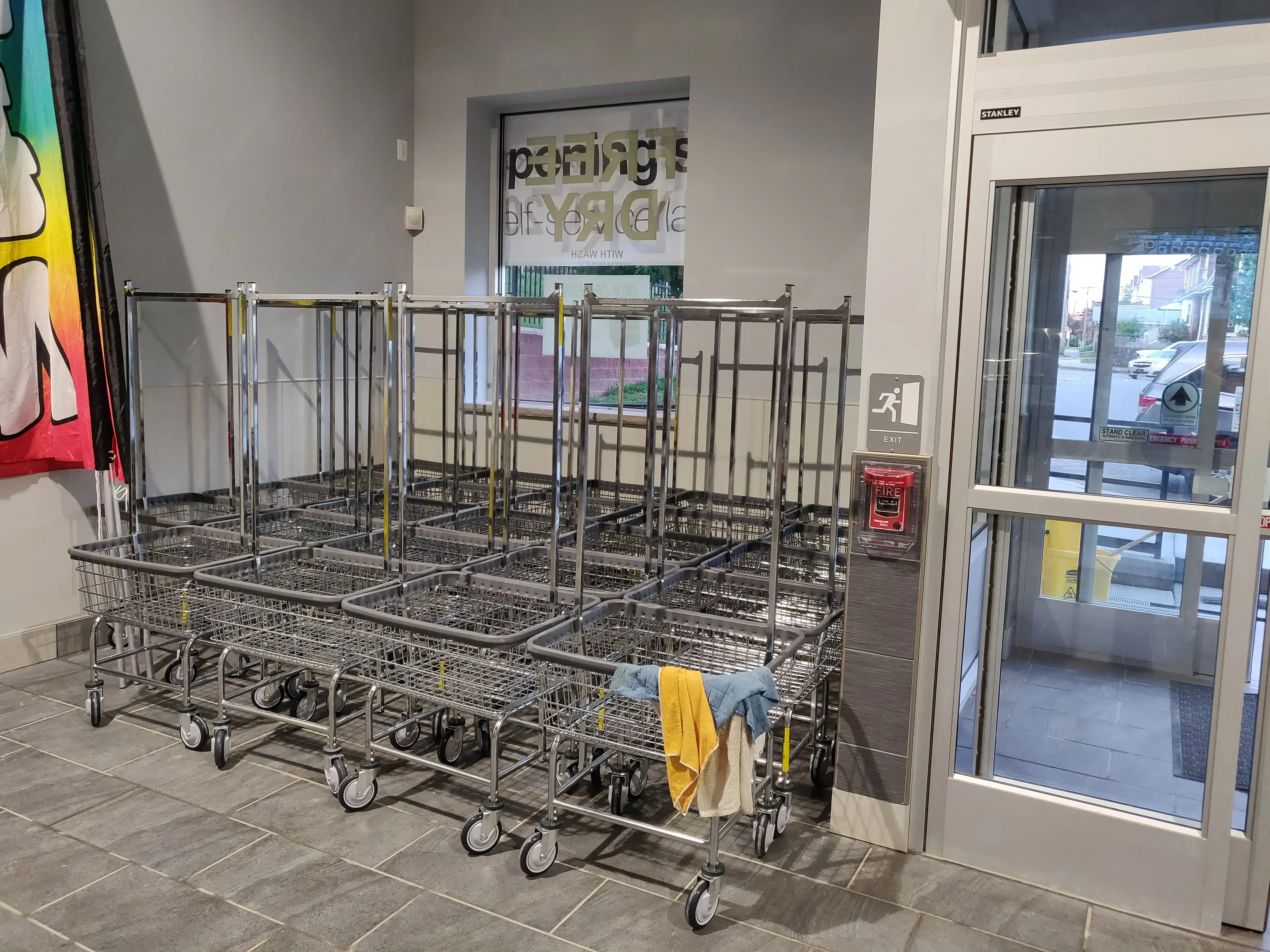 Edgmont Laundromat thumbnail 7