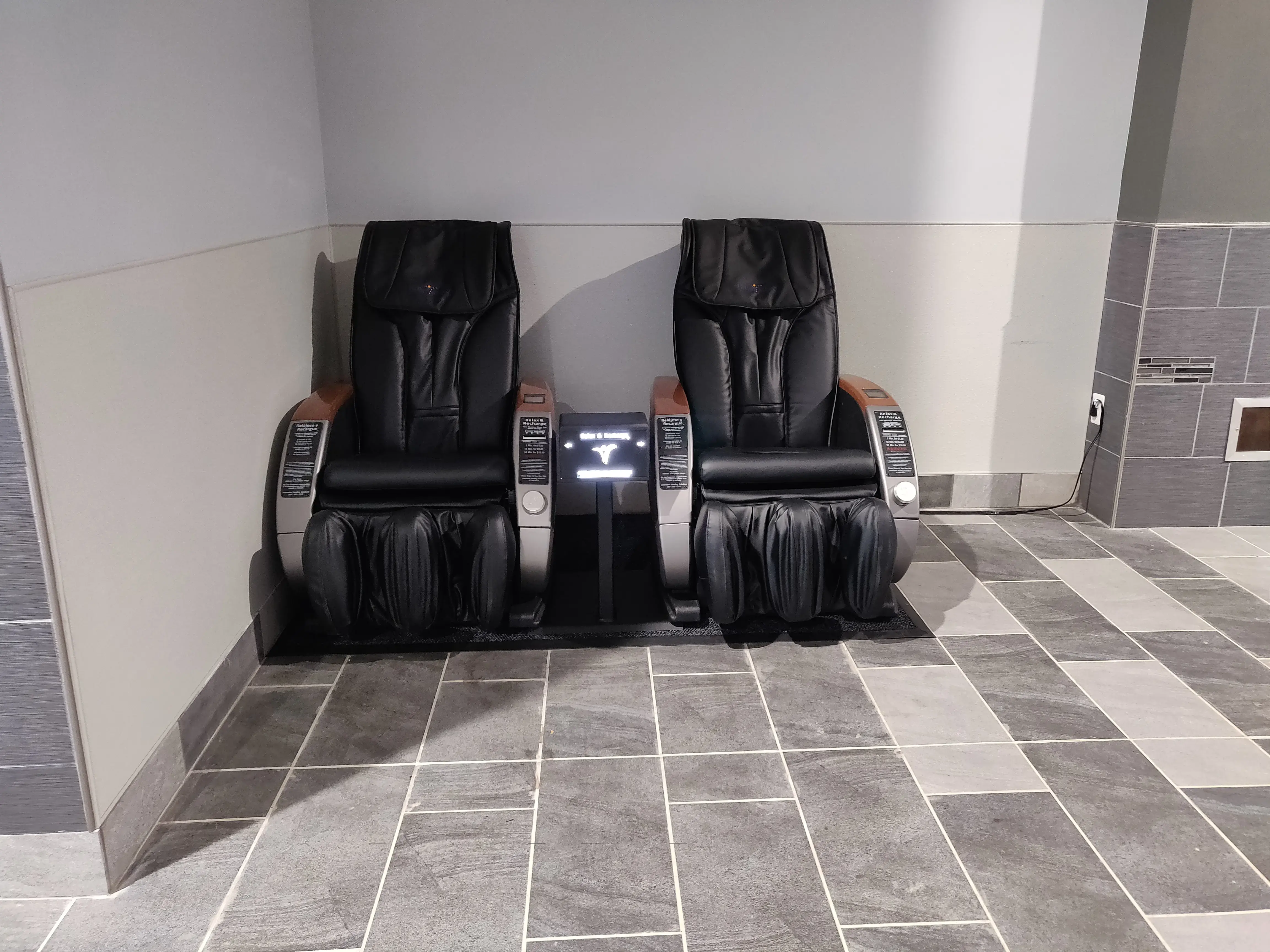 Edgmont Laundromat thumbnail 8