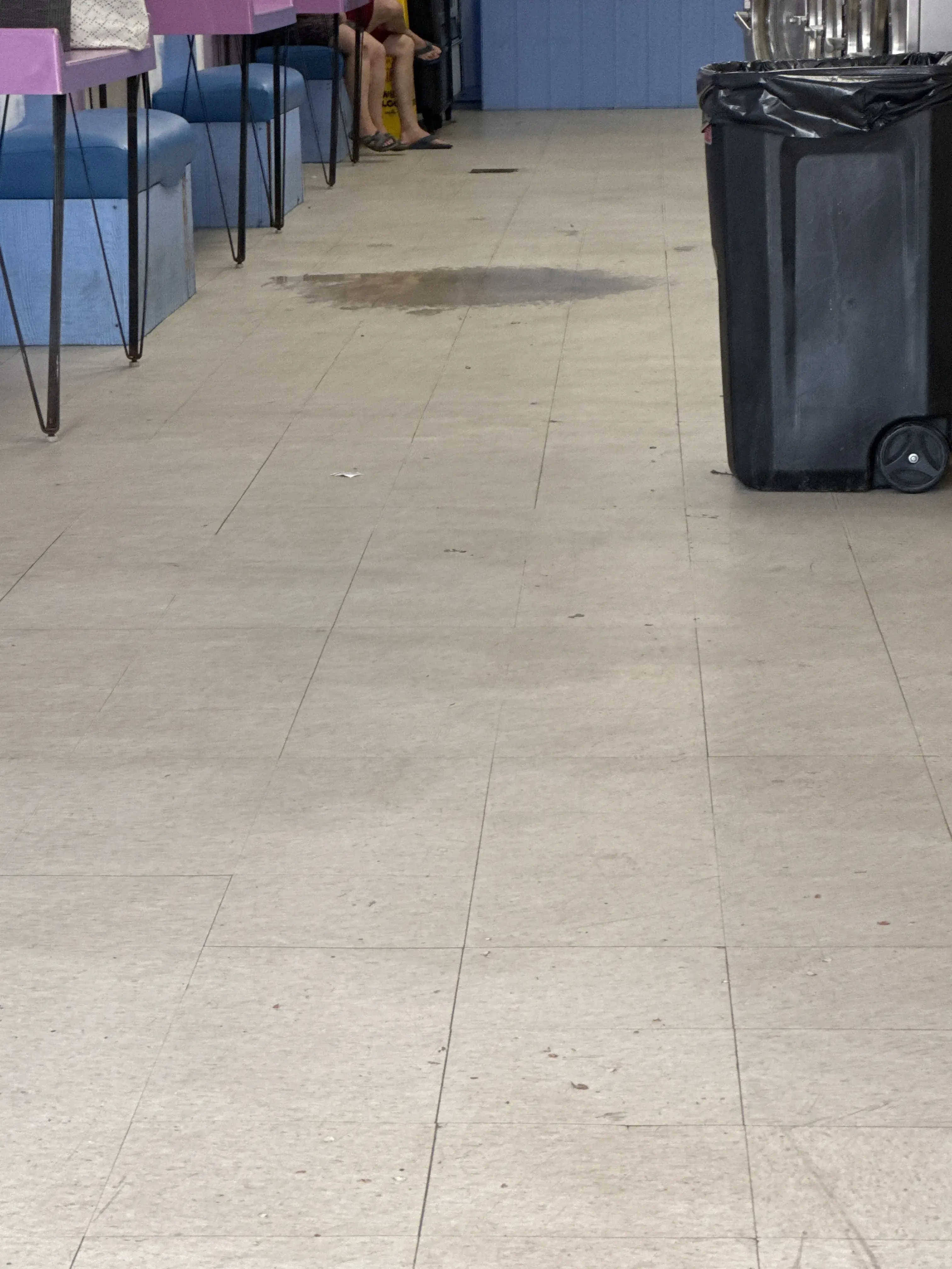 Egg Harbor City Laundromat - Image 5