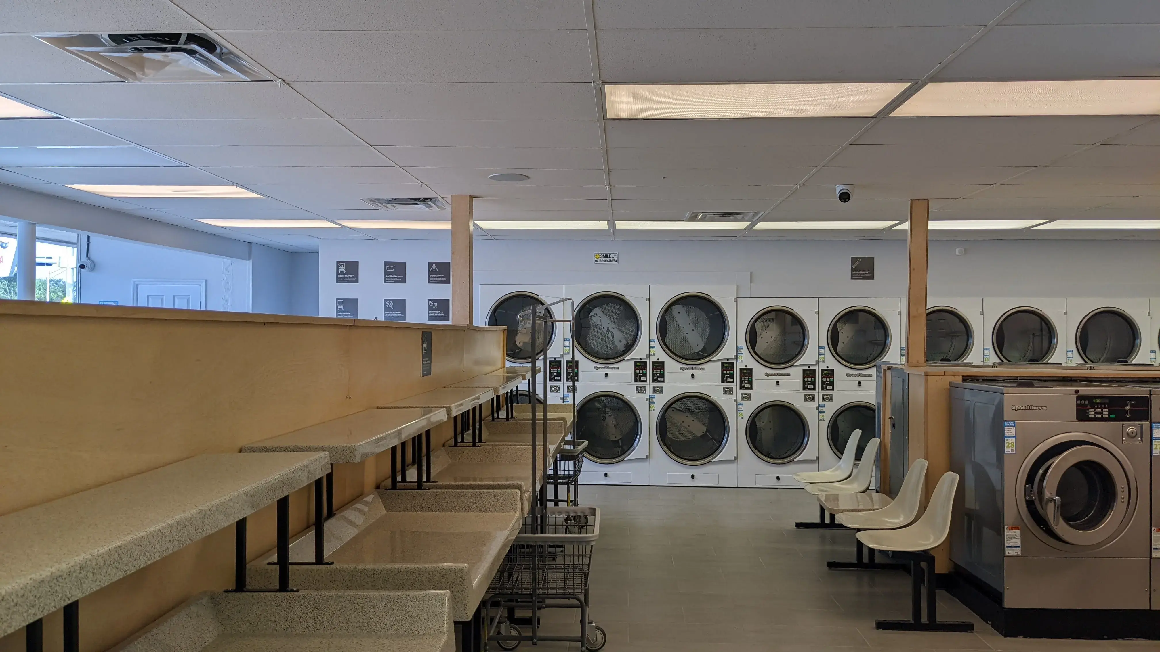 Egrets Laundromat - Image 1