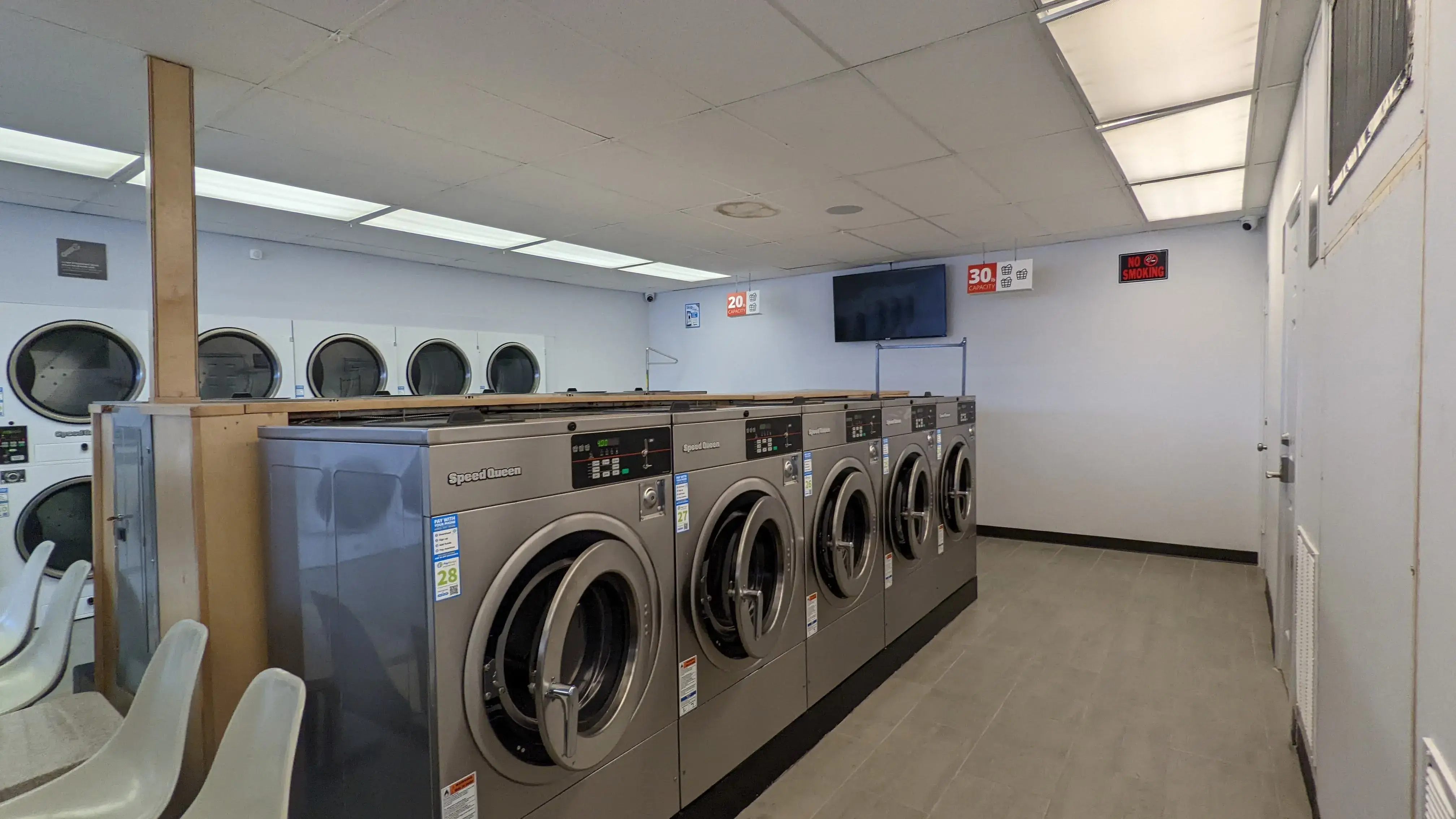 Egrets Laundromat - Image 14