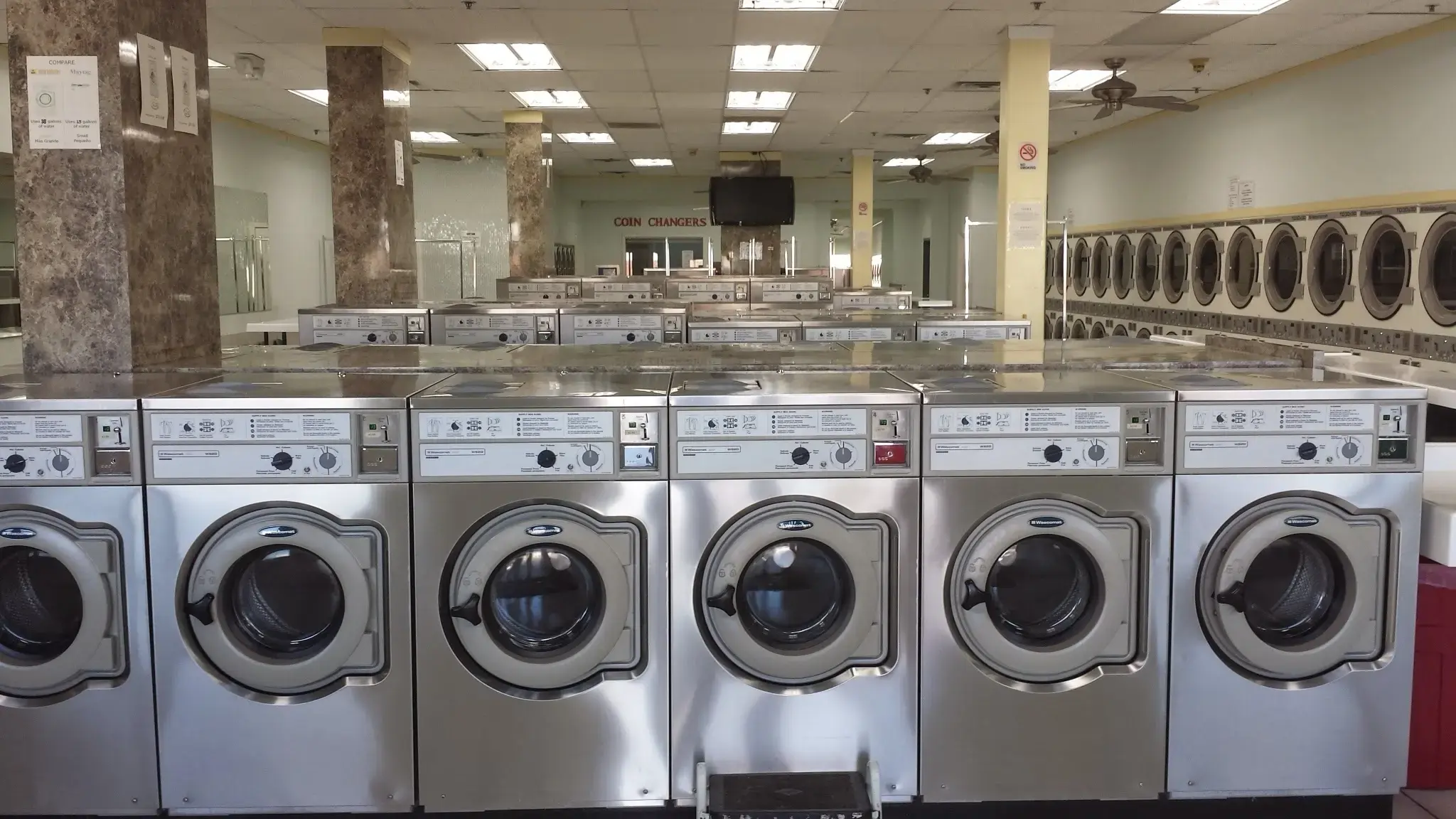 El Gran Laundromat thumbnail 3