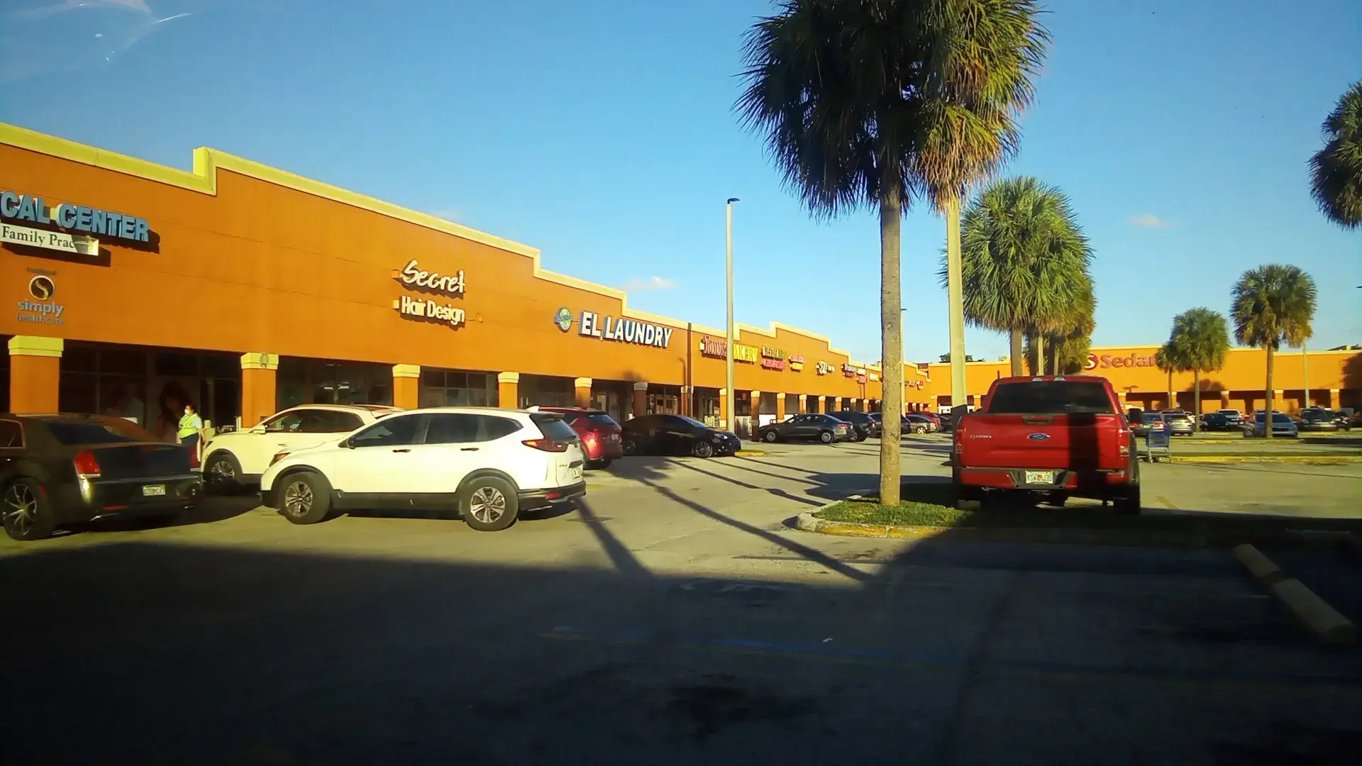 El Laundry thumbnail 11