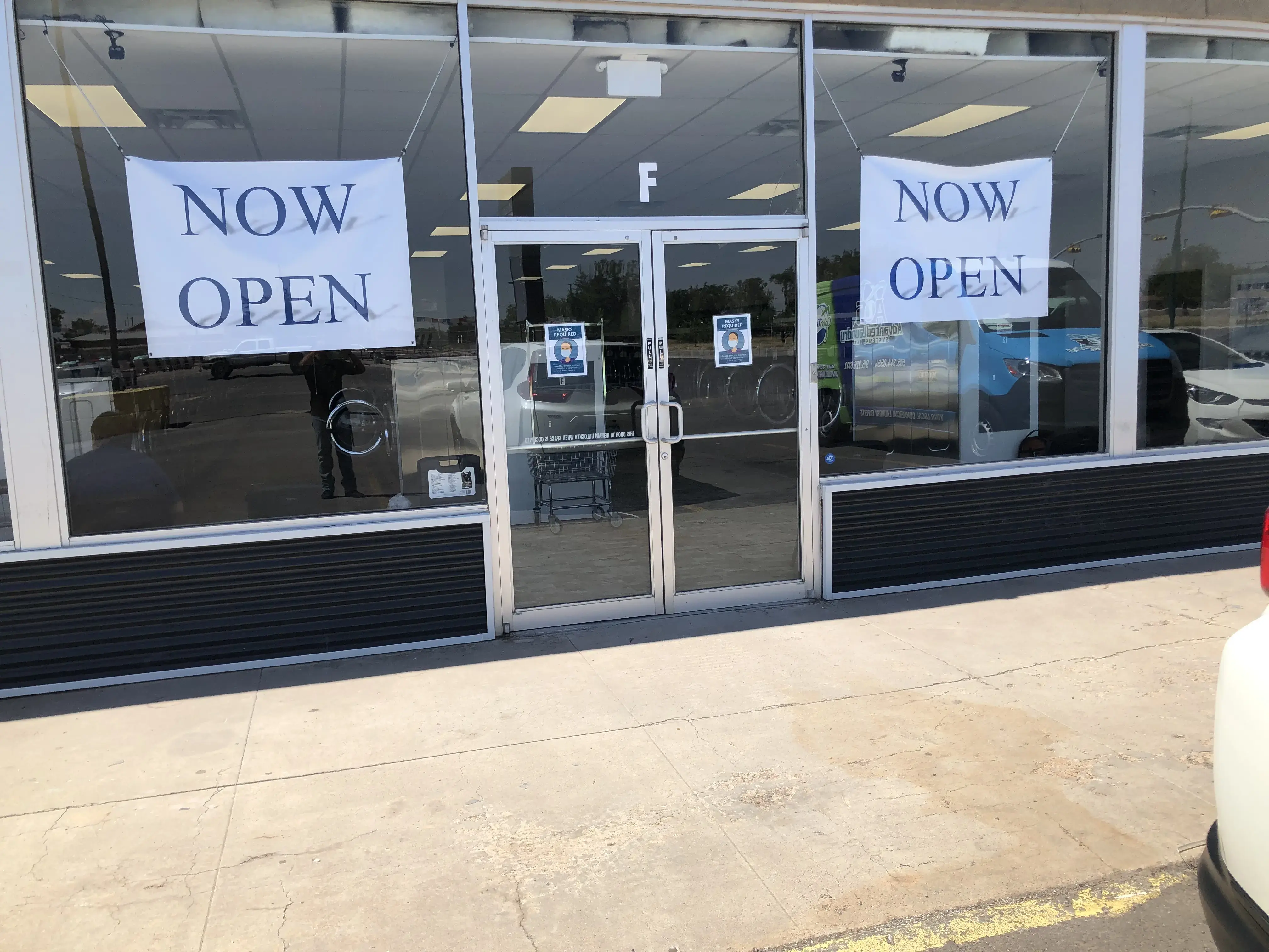 El Paso Coin Laundry and Wash Dry Fold Drop Off Service thumbnail 9