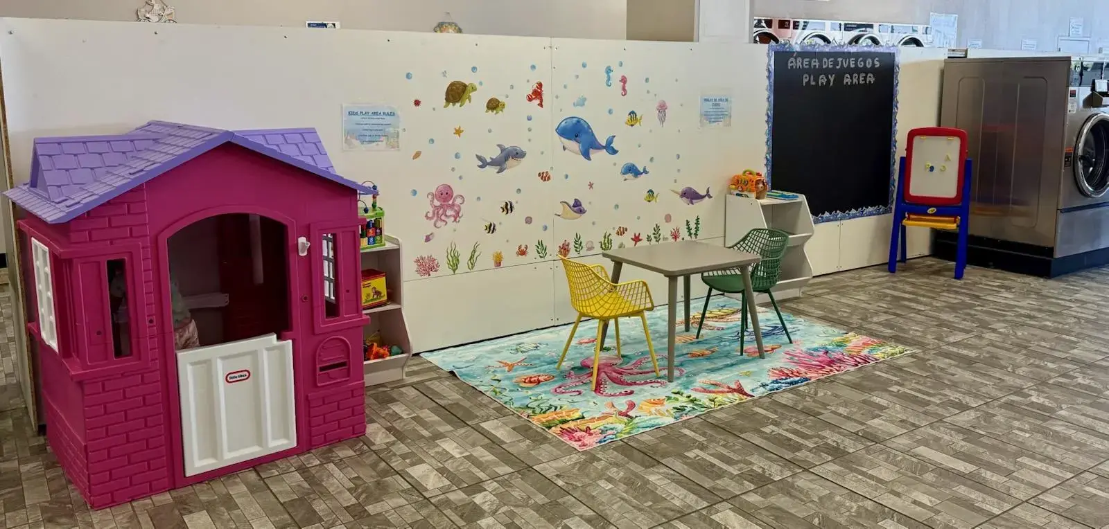 El Paso Coin Laundry and Wash Dry Fold Drop Off Service - Image 13