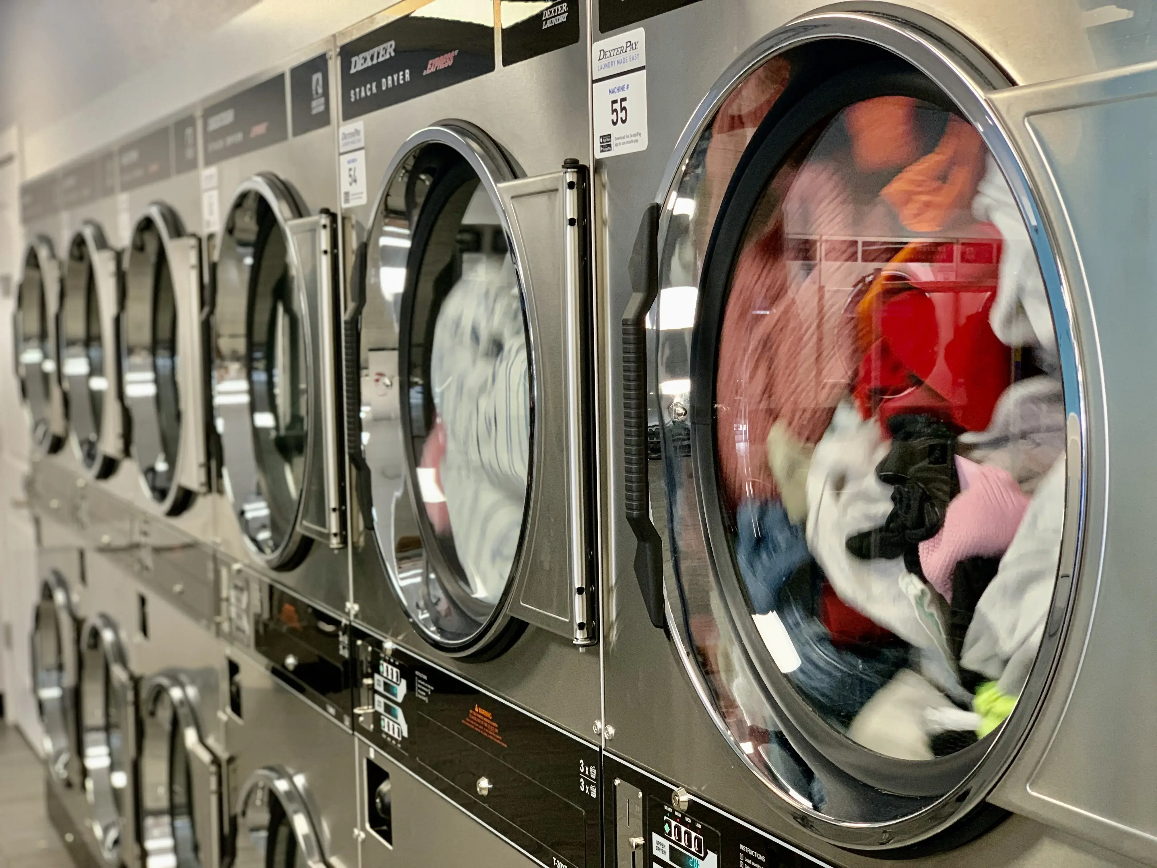 El Paso Coin Laundry and Wash Dry Fold Drop Off Service - Image 8
