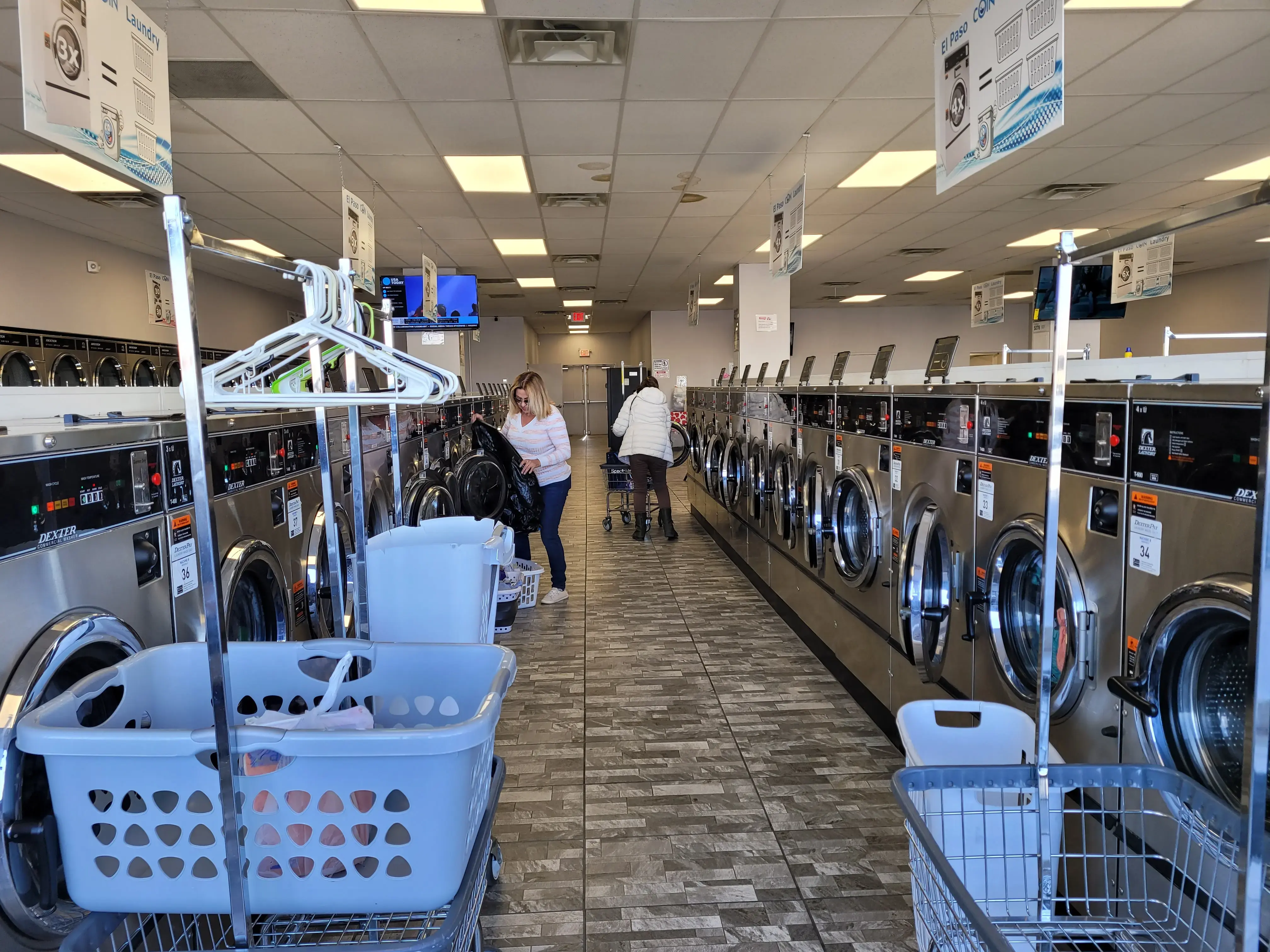 El Paso Coin Laundry and Wash Dry Fold Drop Off Service - Image 11