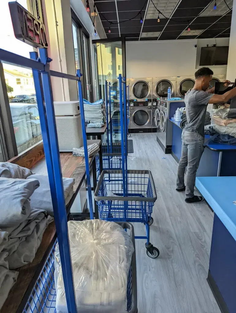 El Porto Laundry - Image 9