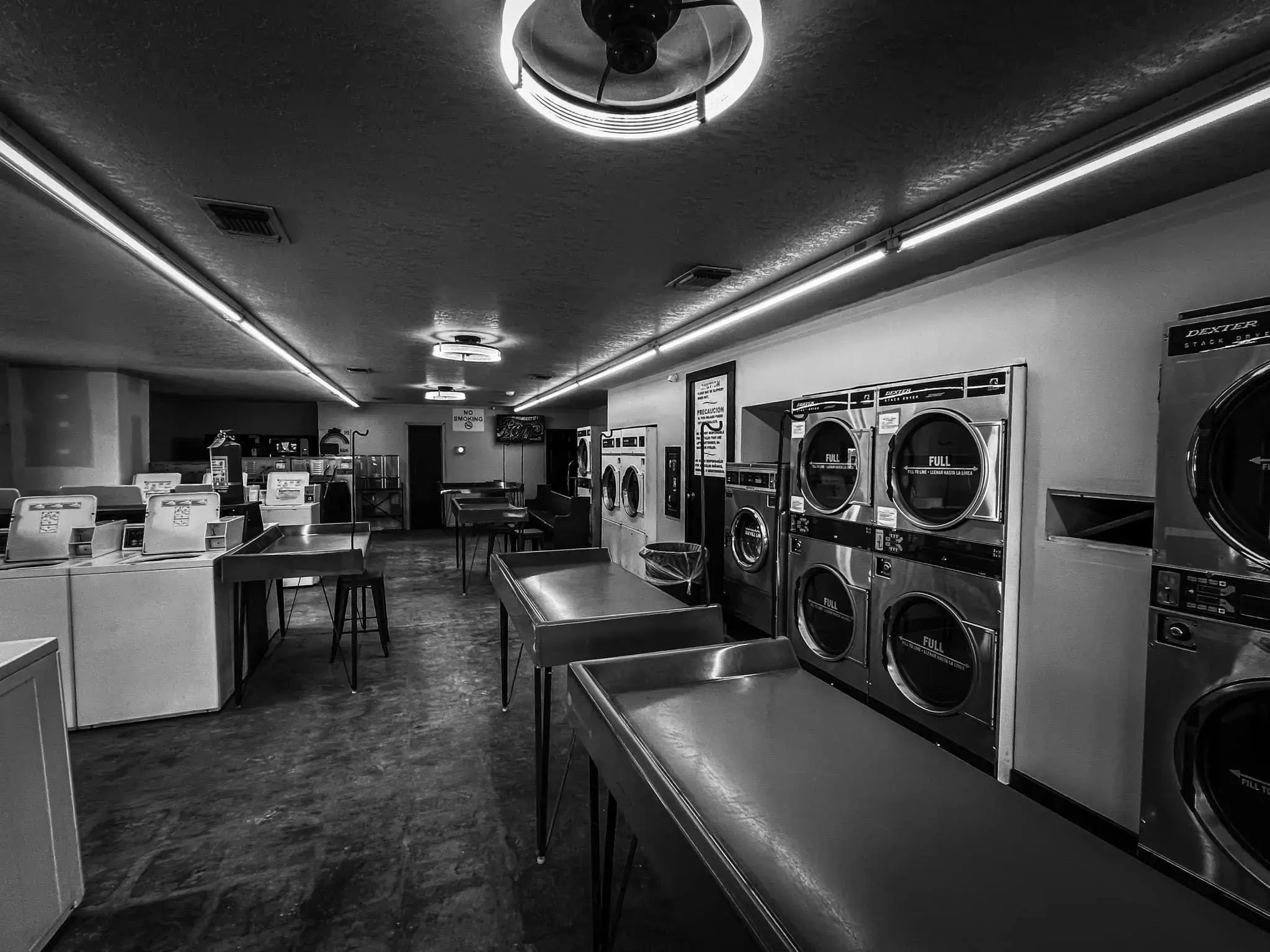 El Rio Laundry I thumbnail 3