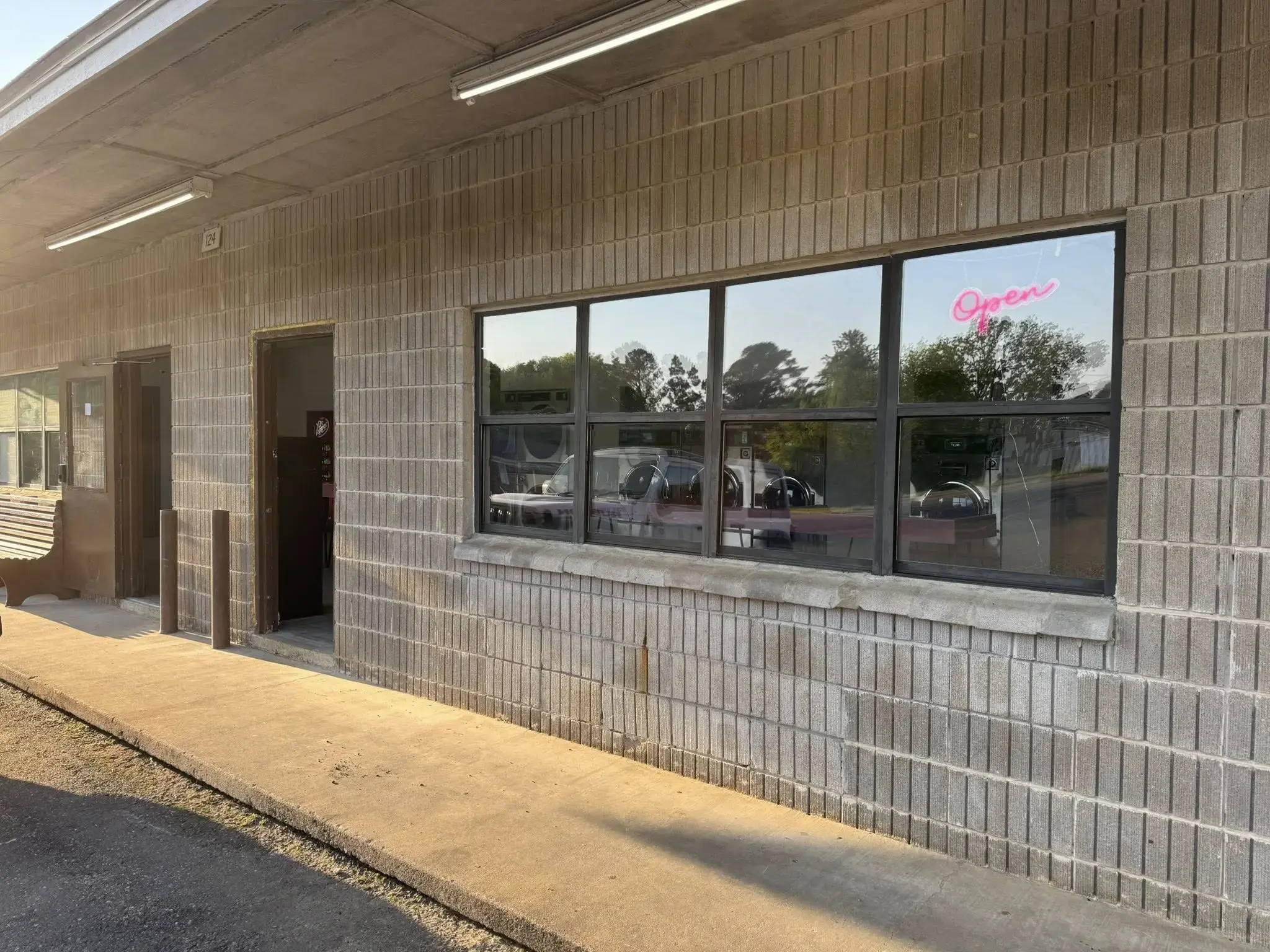 El Rio Laundry II location