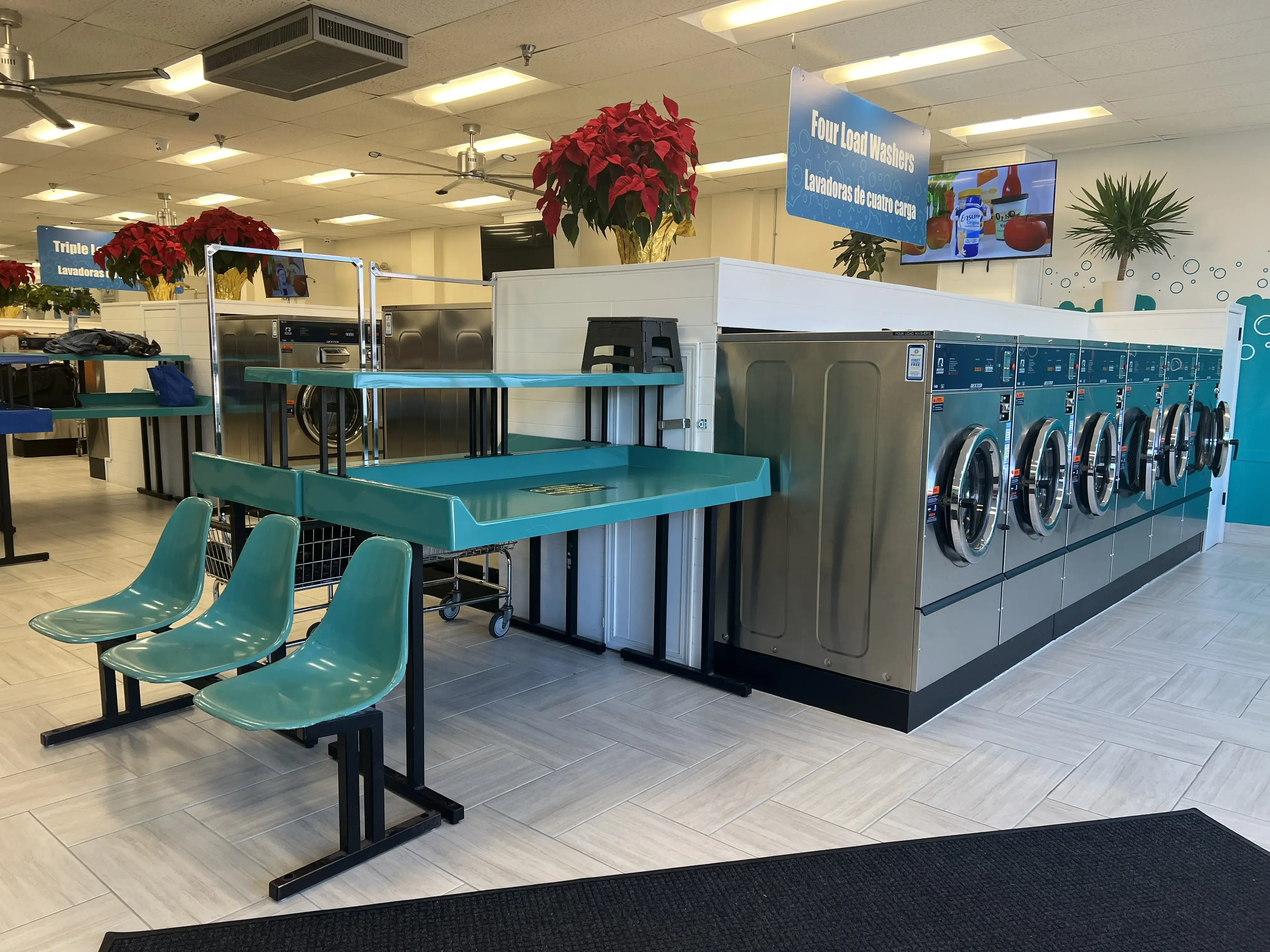 Elgin Wash & Dry Laundromat thumbnail 12