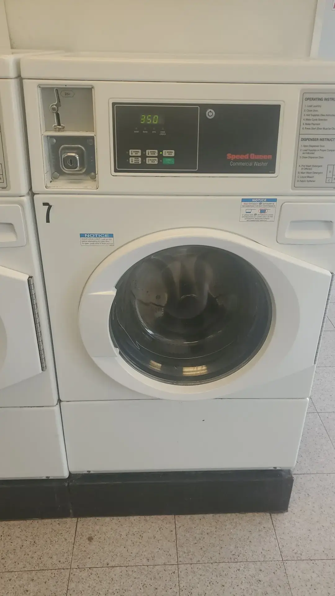 Elite Dry Cleaners & Laundromat LLC thumbnail 2
