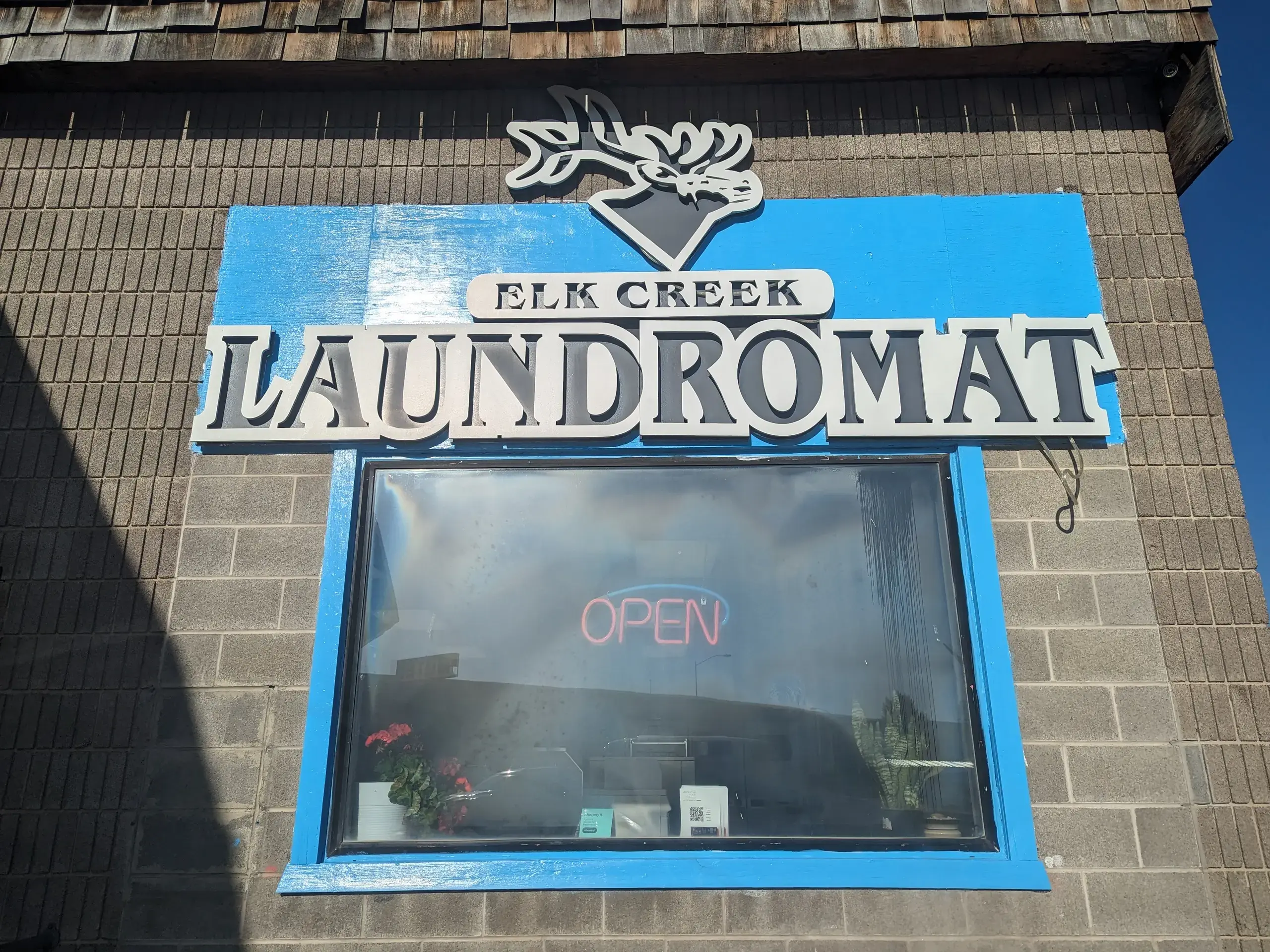 Elk Creek Car Wash & Laundromat; Bear's Pet Wash; Auto Detailing of Kemmerer - Image 7