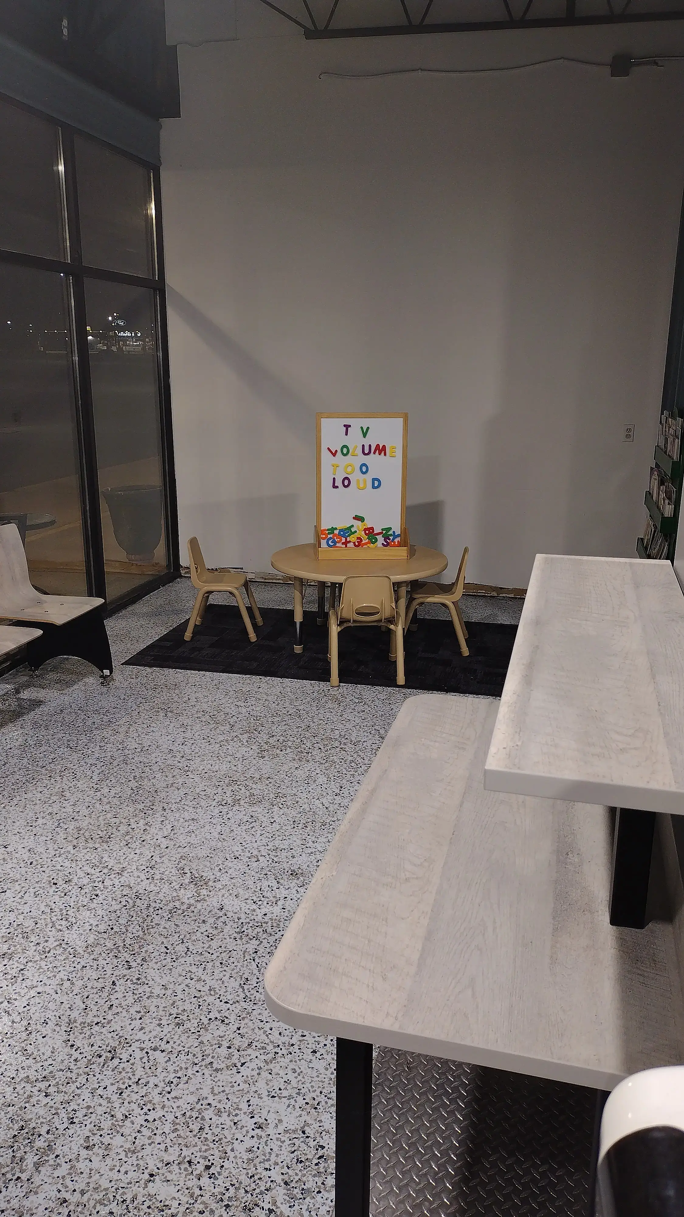 Elkhorn Express Laundromat thumbnail 16