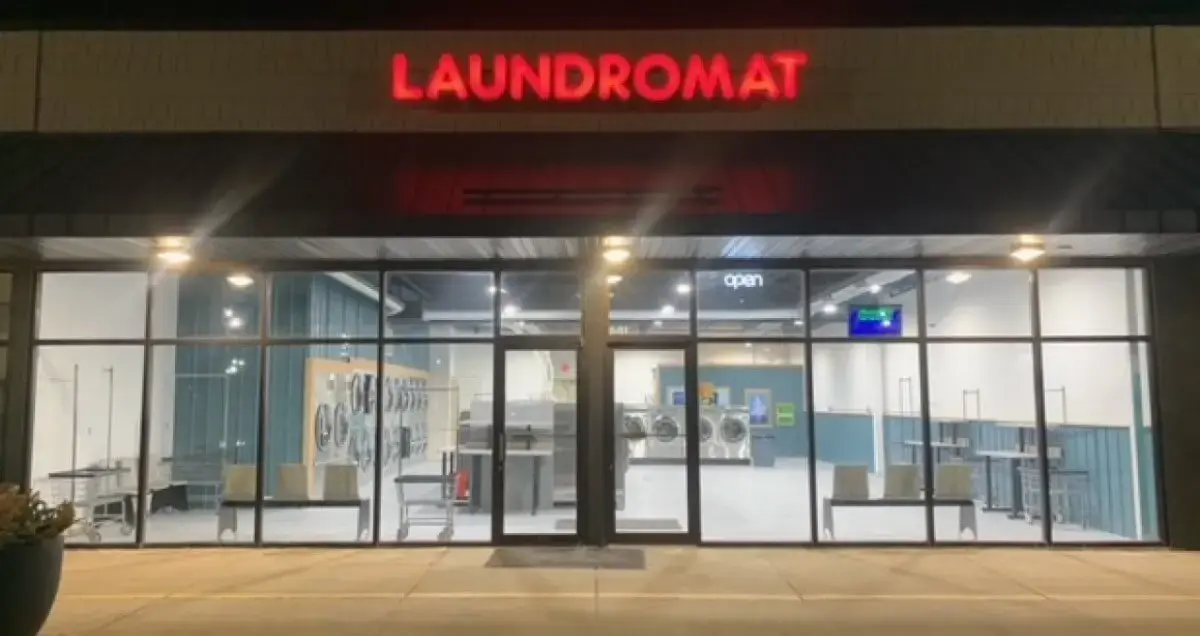 Elkhorn Express Laundromat - Image 1