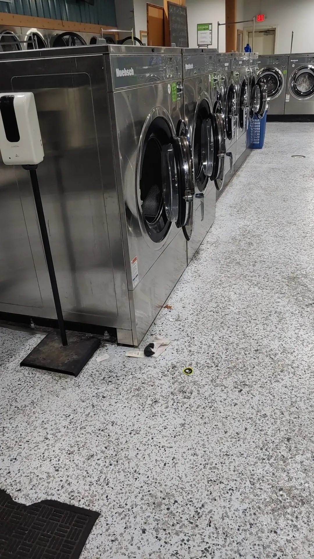 Elkhorn Express Laundromat thumbnail 2