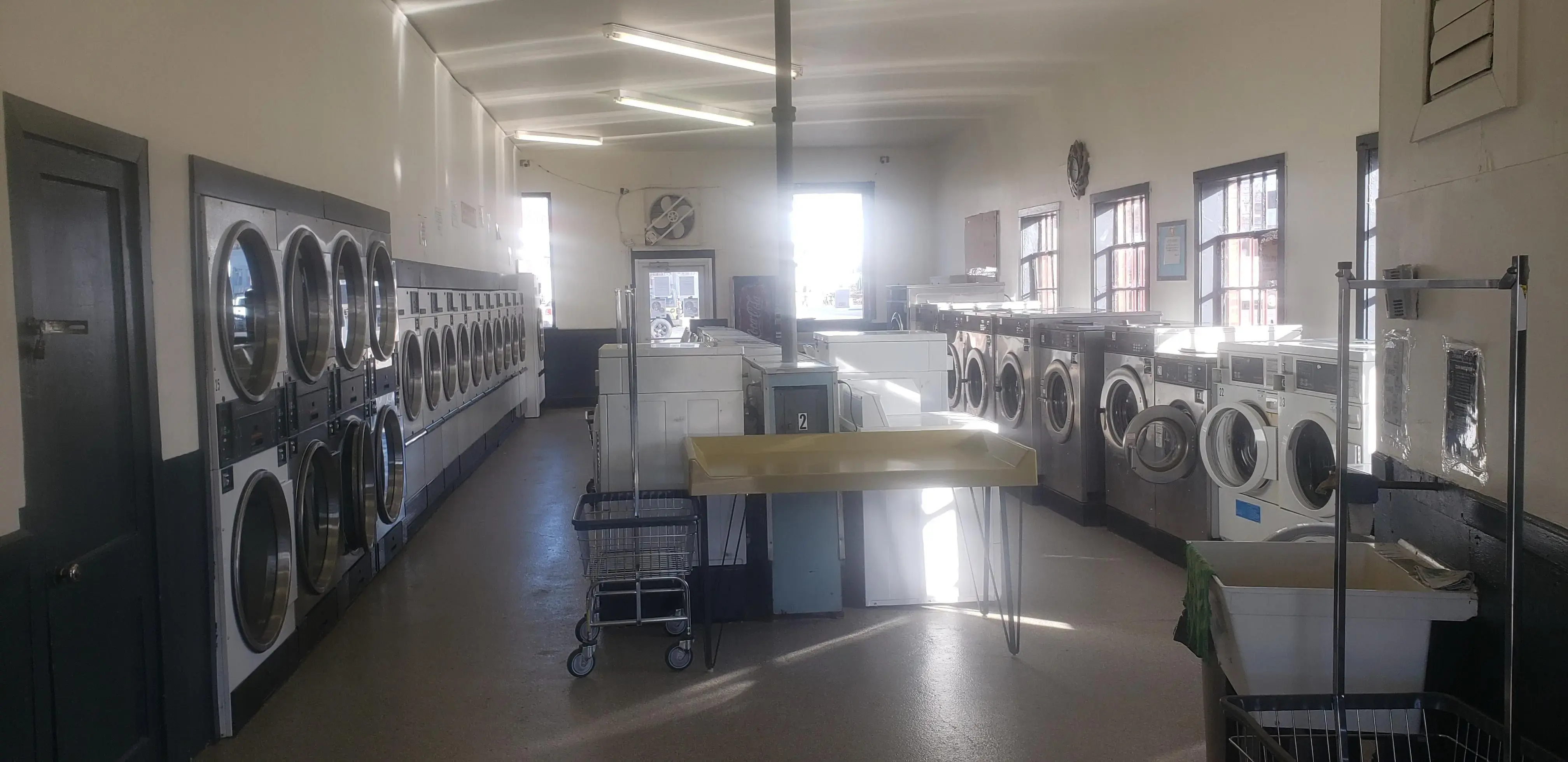 Elkton Laundromat thumbnail 5