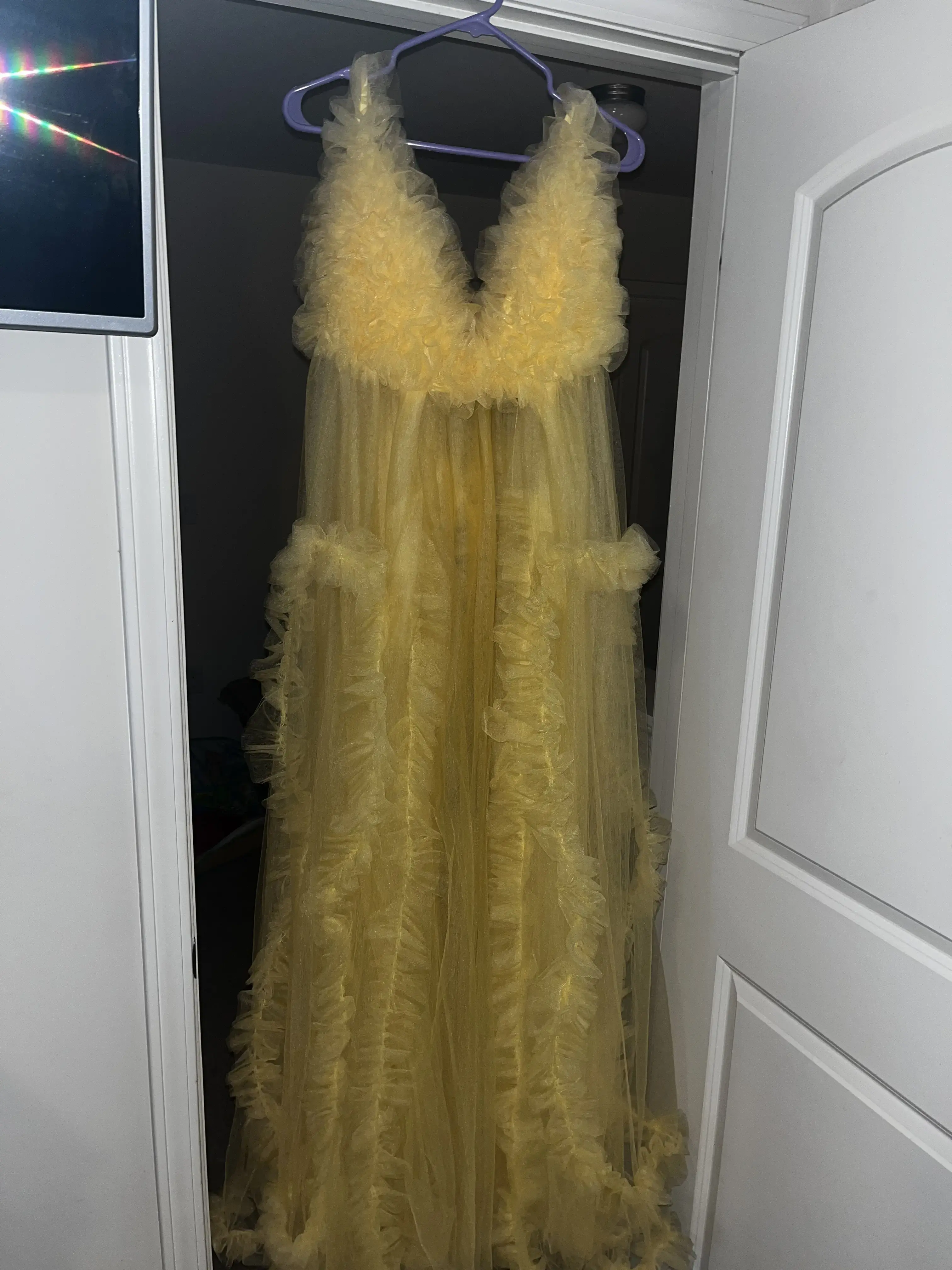 Ellen's Dry Cleaners & Alterations thumbnail 14