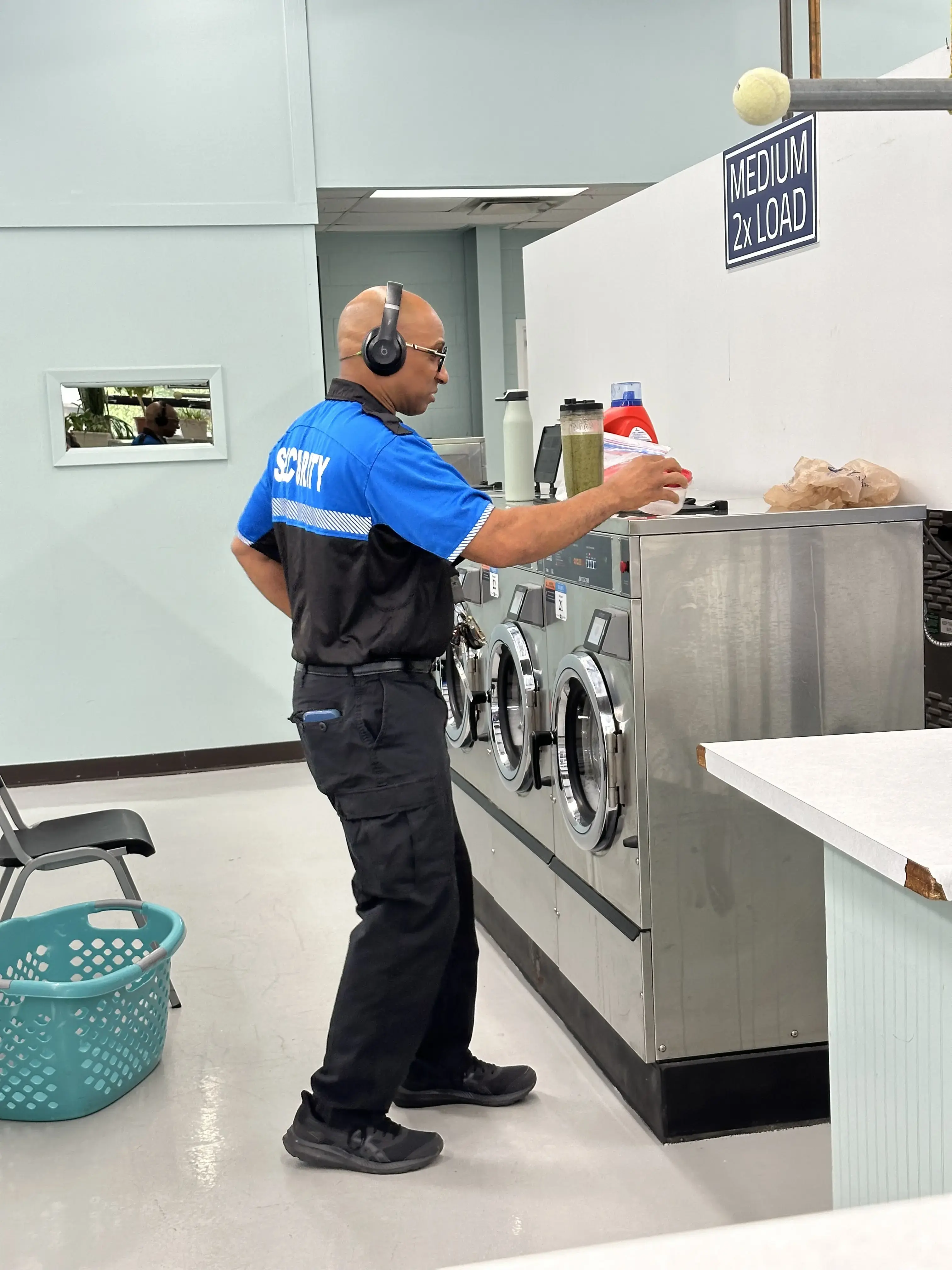 Ellie’s Laundry thumbnail 12