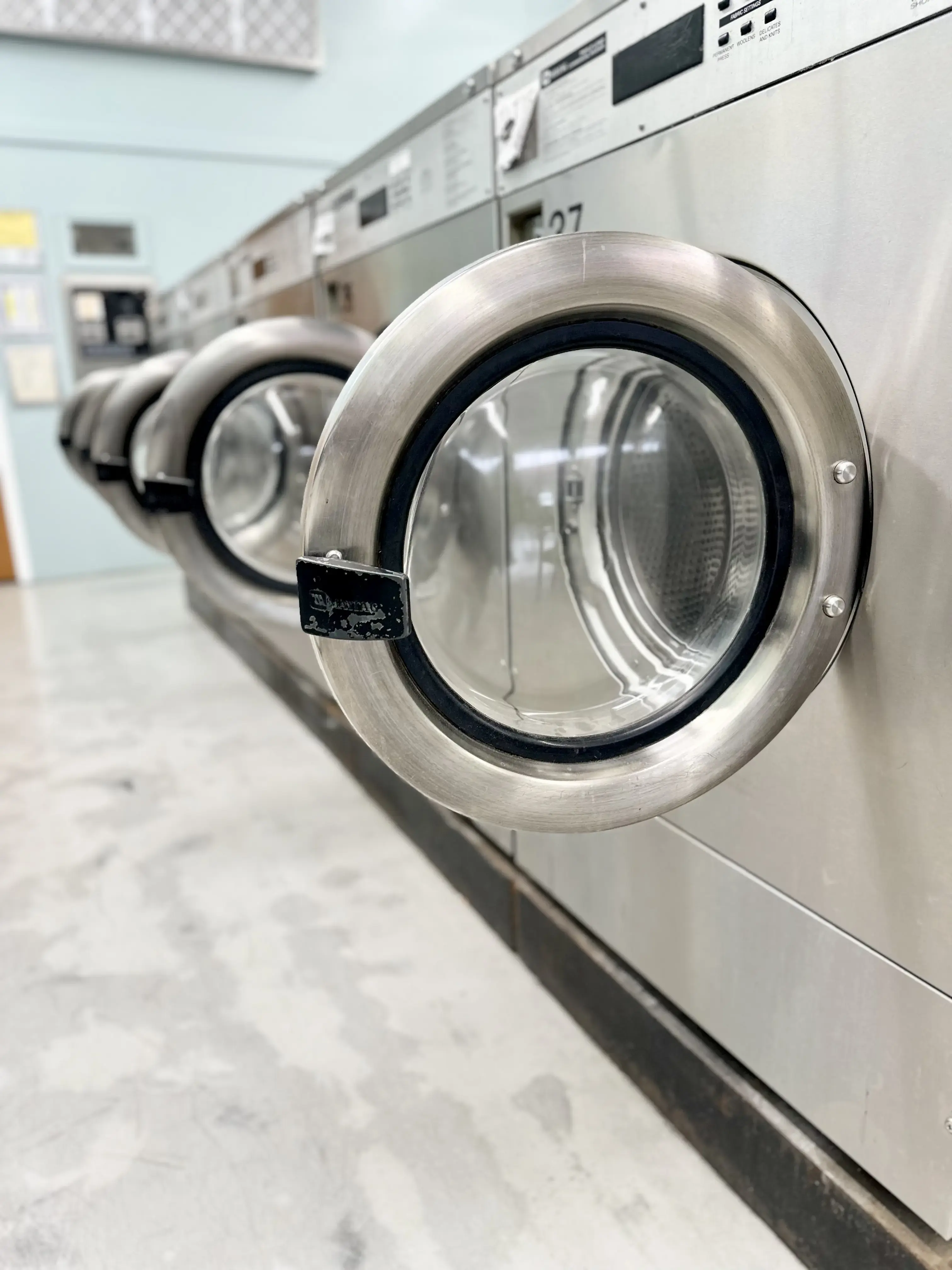 Ellie’s Laundry thumbnail 15