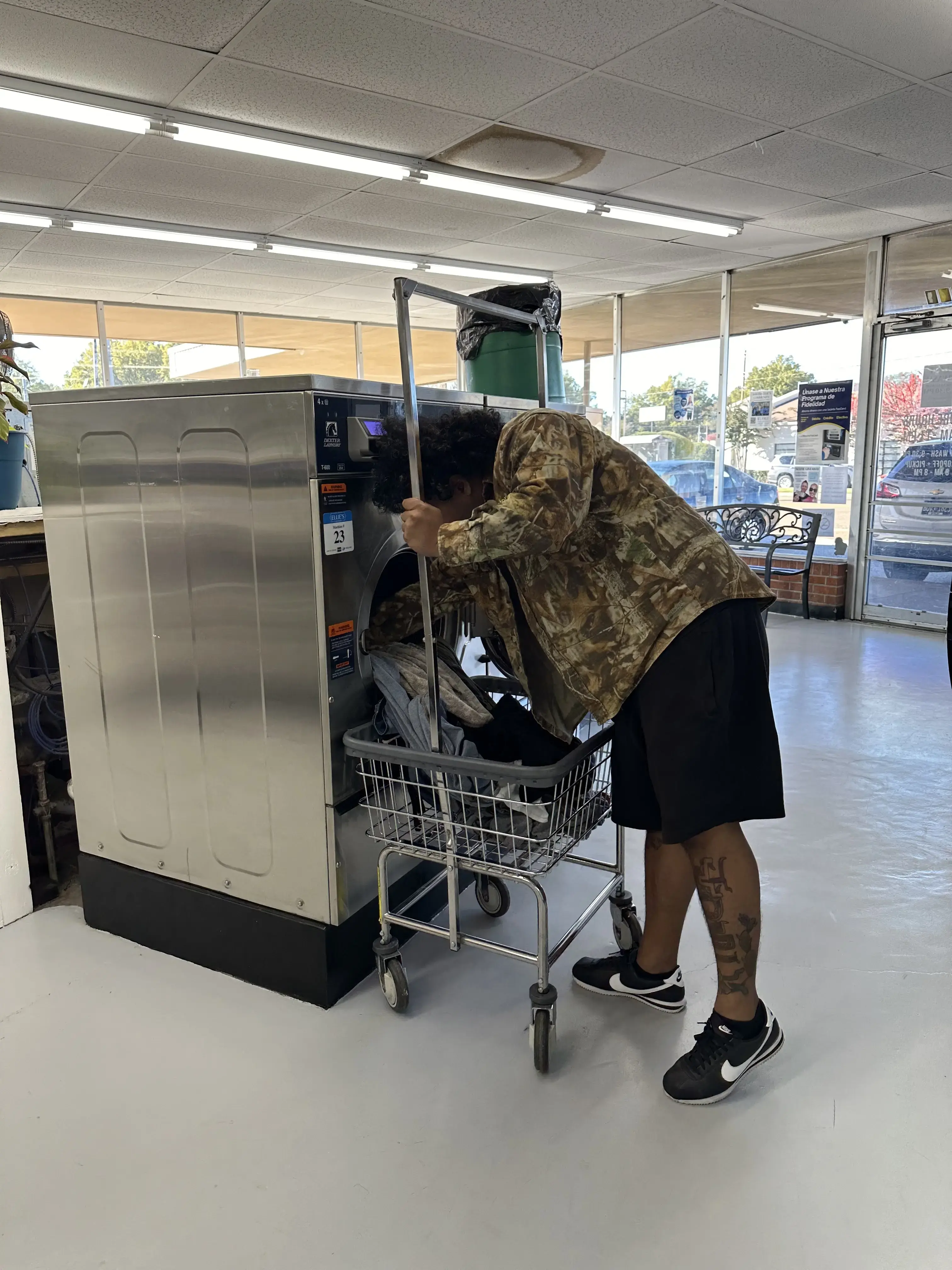 Ellie's Laundry - Image 8