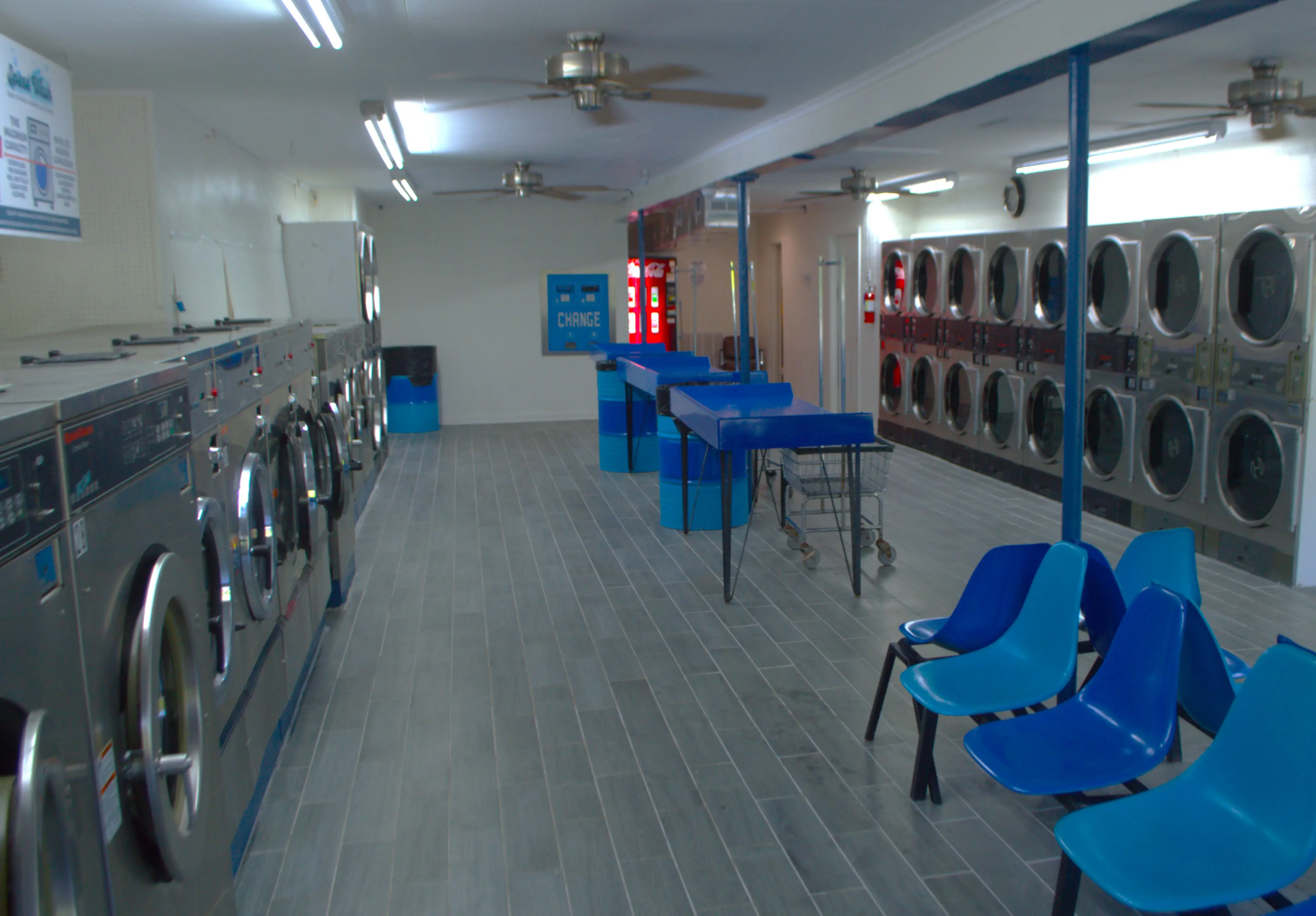Ellisville Speed Wash - The 24 Hour Laundromat thumbnail 6
