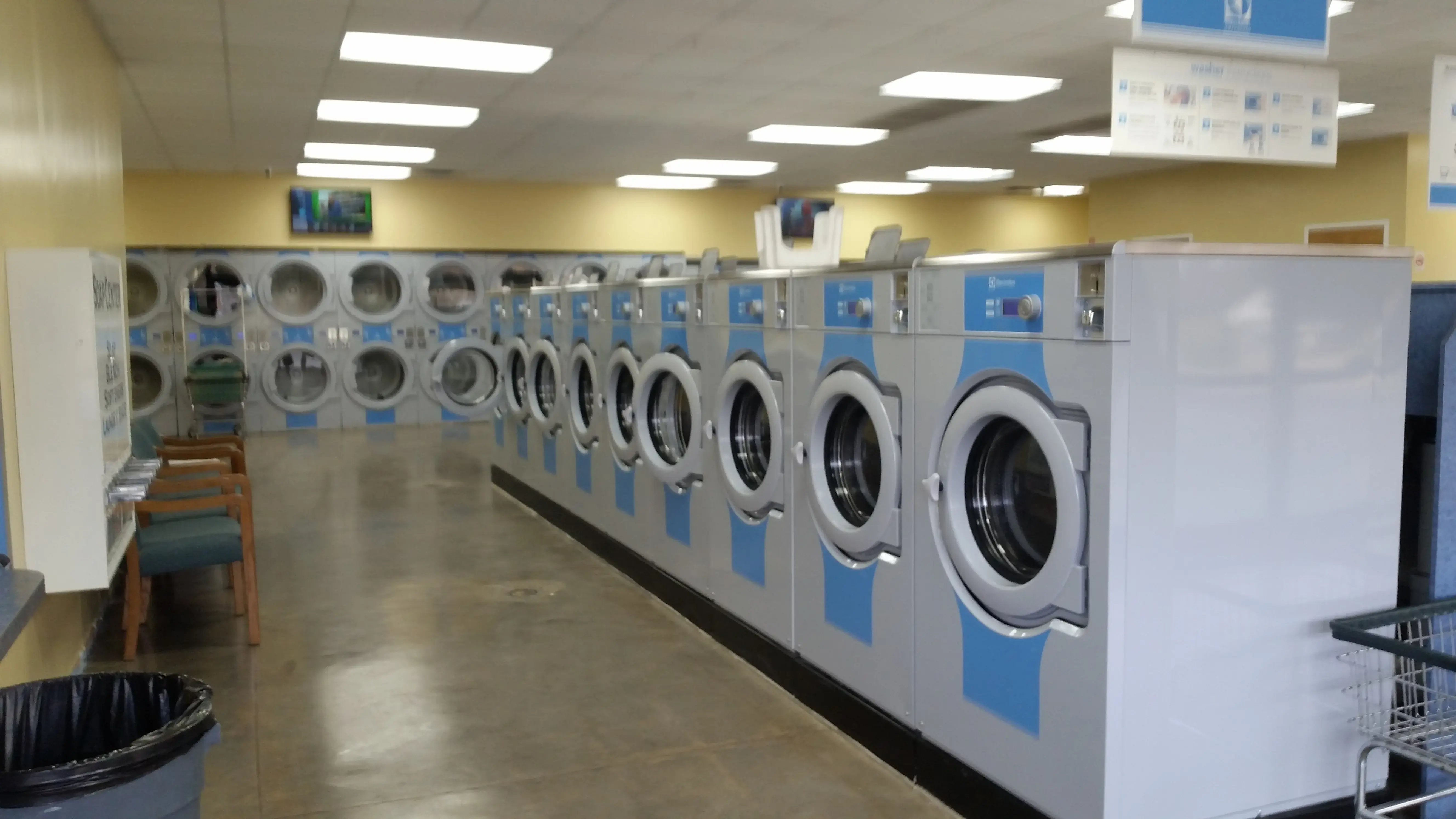 Elm Street Laundry - Image 15