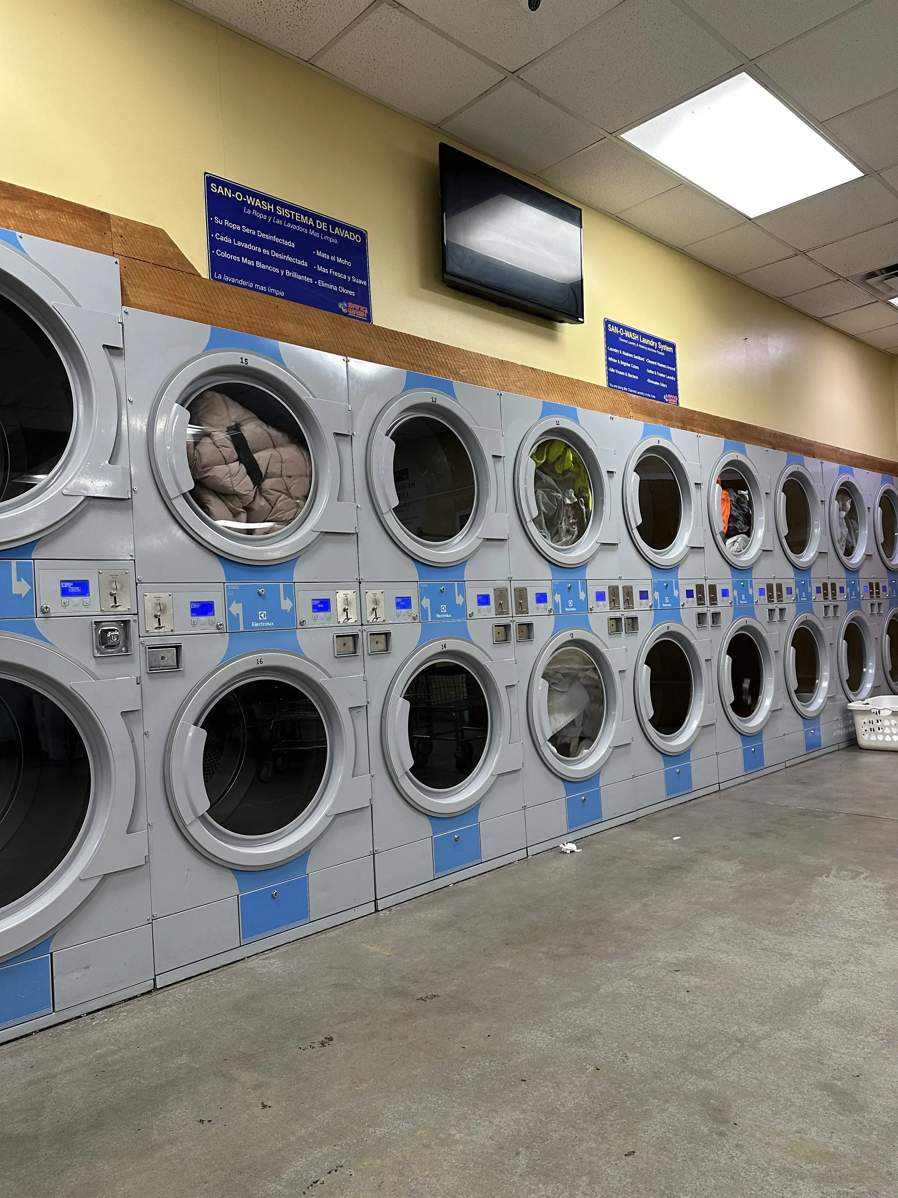 Elm Street Laundry location