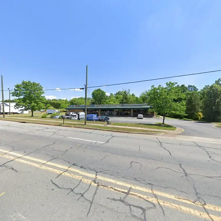 Elm Street Laundry - Image 19