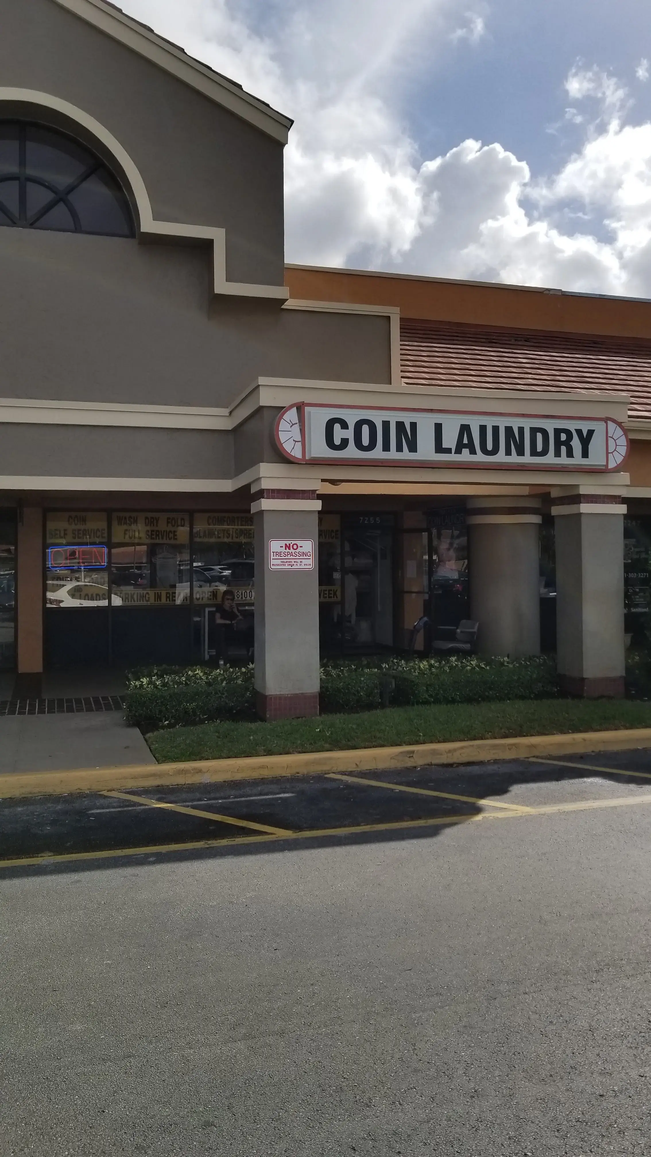 Elyana Coin Laundry - Oriole Plaza - Image 19