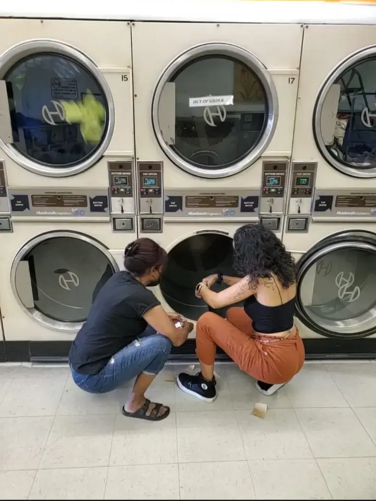 Elyana Coin Laundry - Oriole Plaza - Image 6