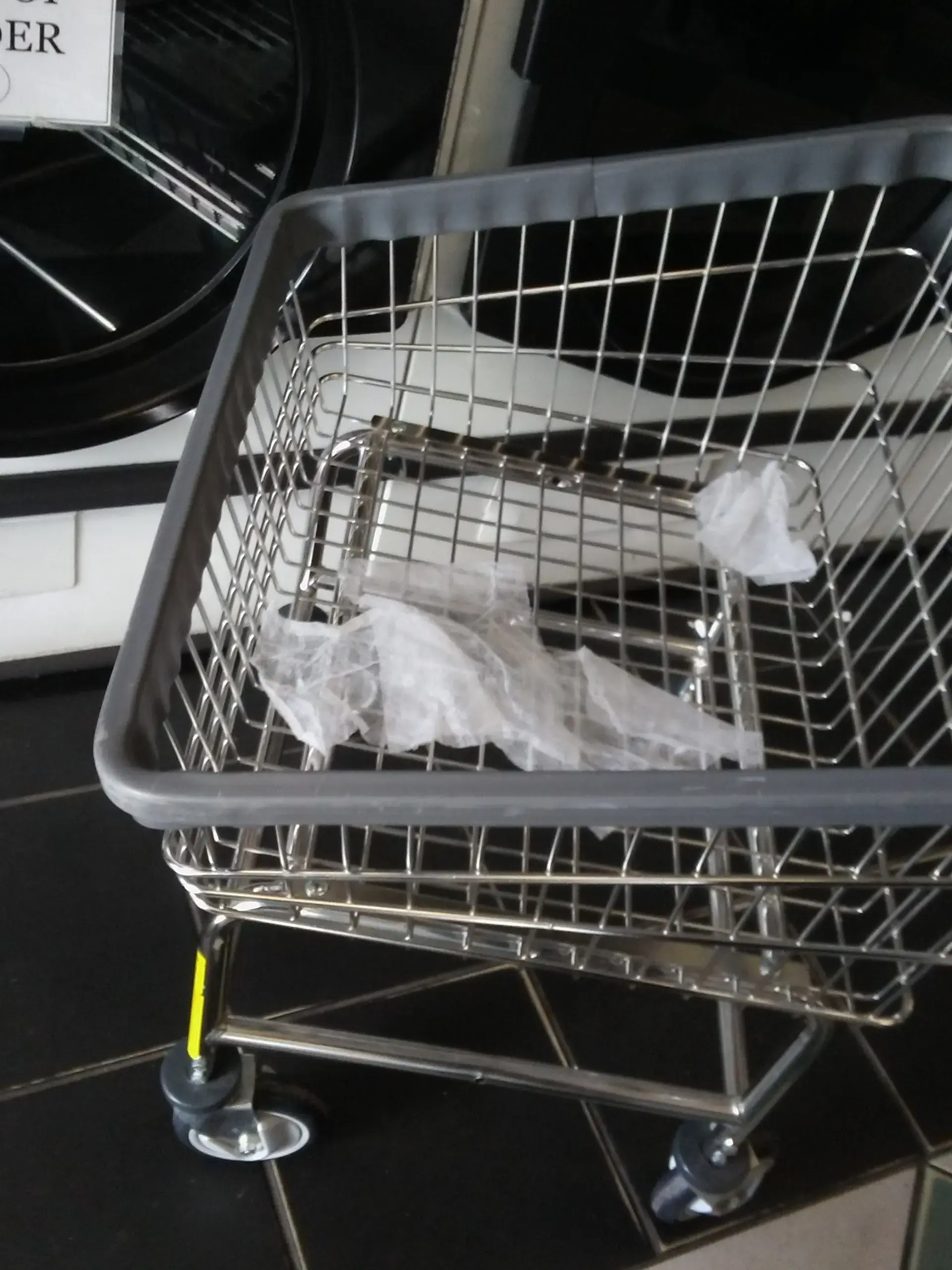 Embassy Laundromat - "Cleanest Laundromat in Town" thumbnail 9