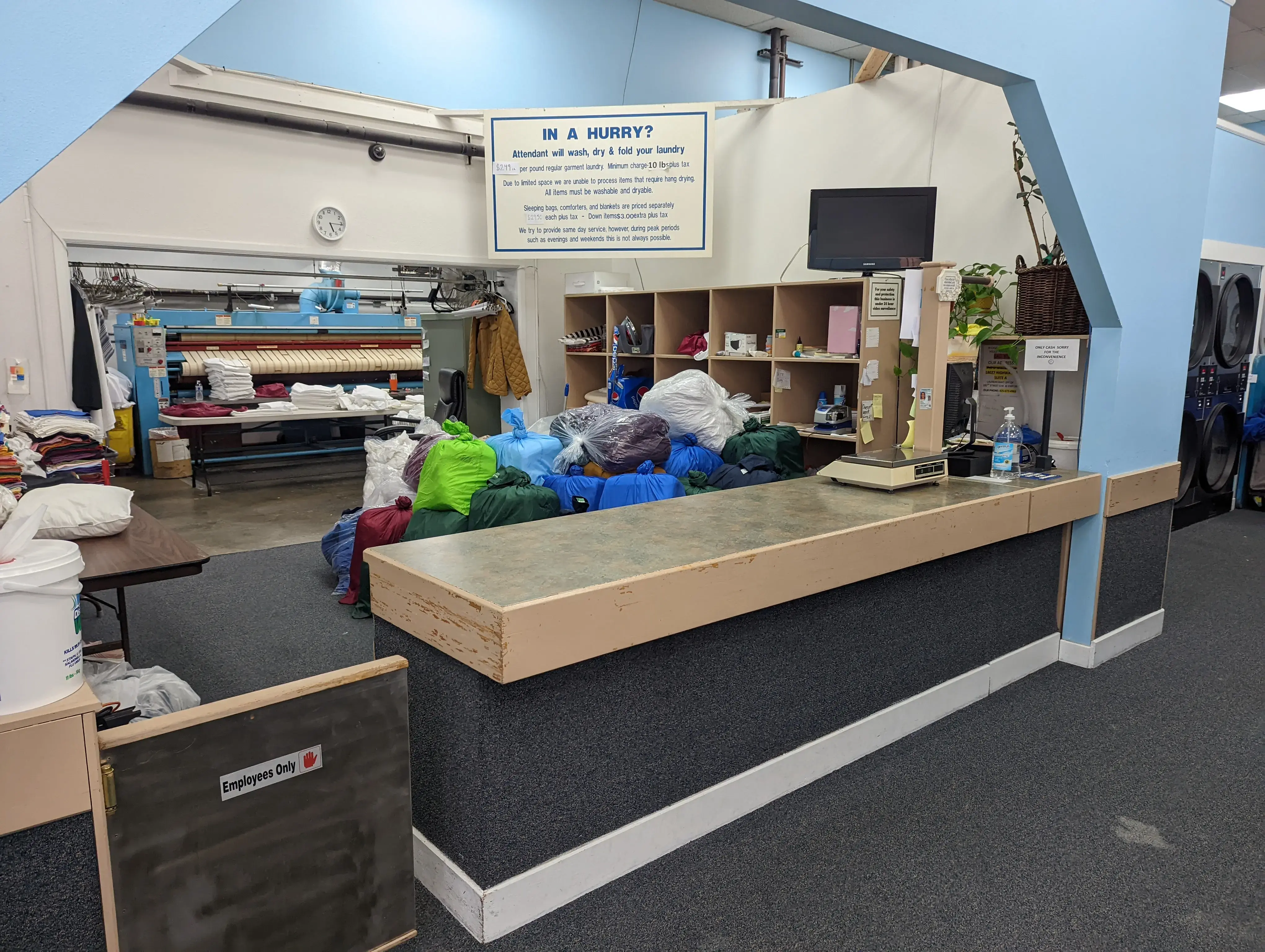 Emerald city laundry LLC thumbnail 3