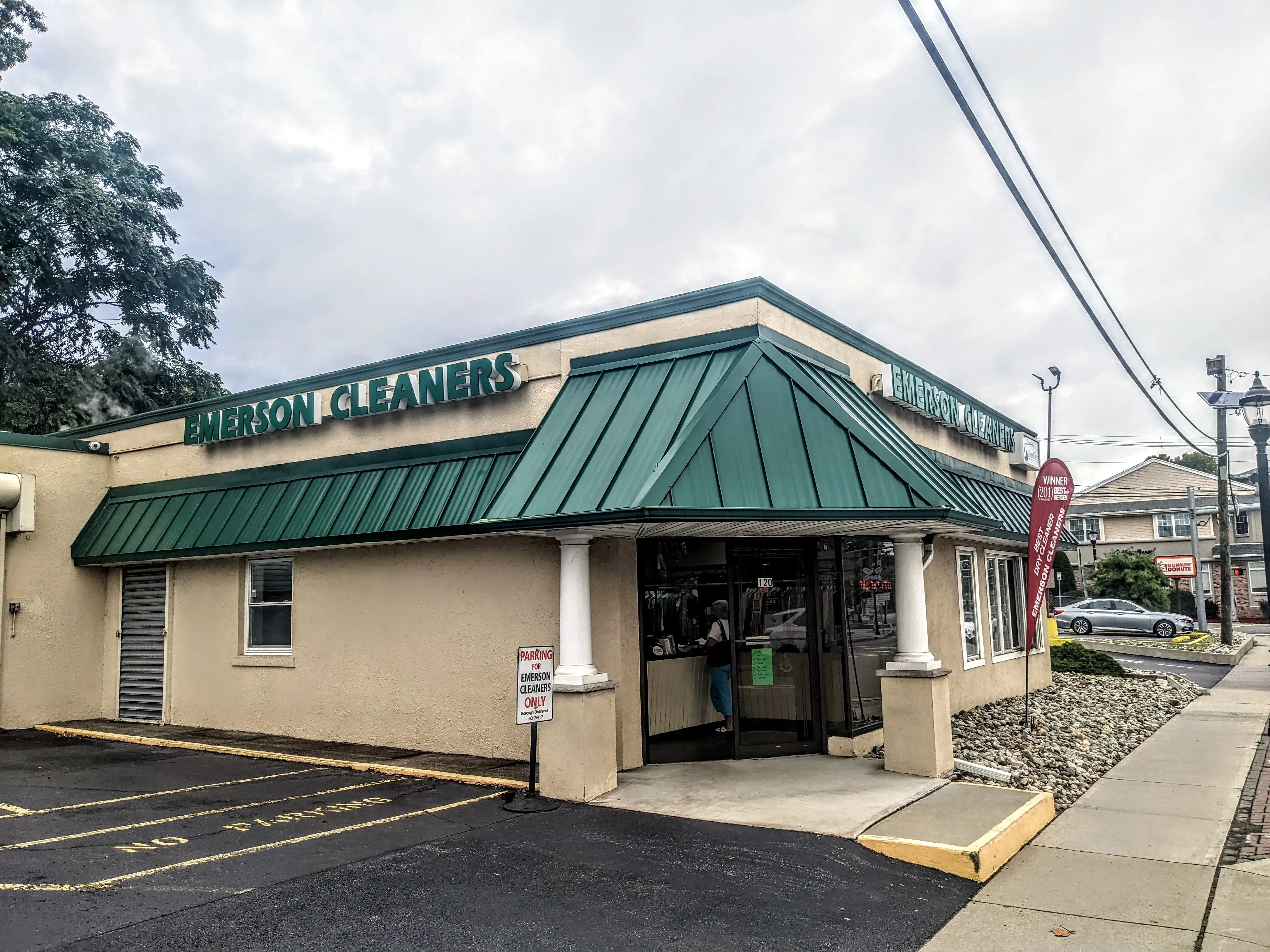 Emerson Dry Cleaners thumbnail 1