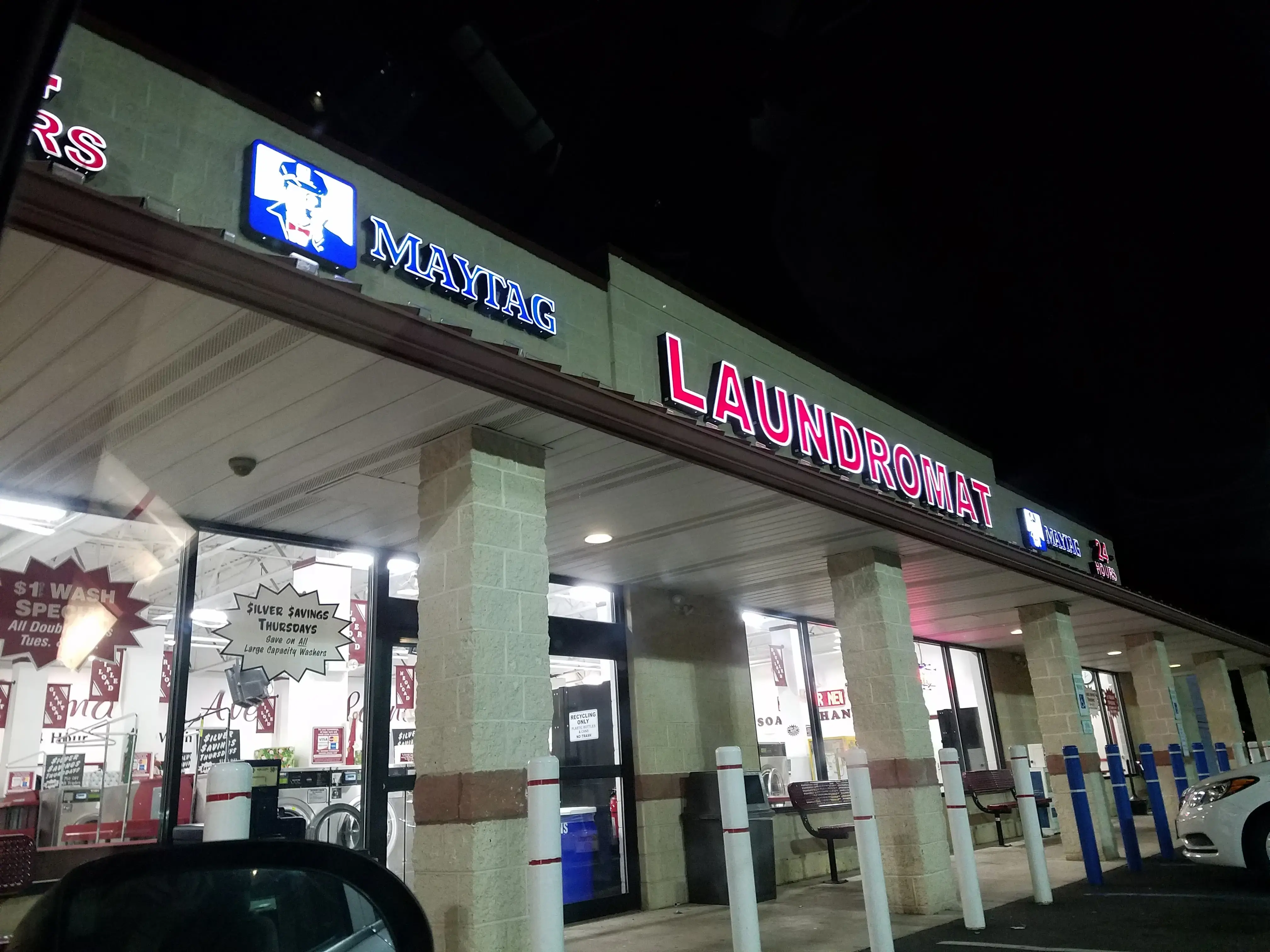 Emmaus Avenue Laundromat thumbnail 15