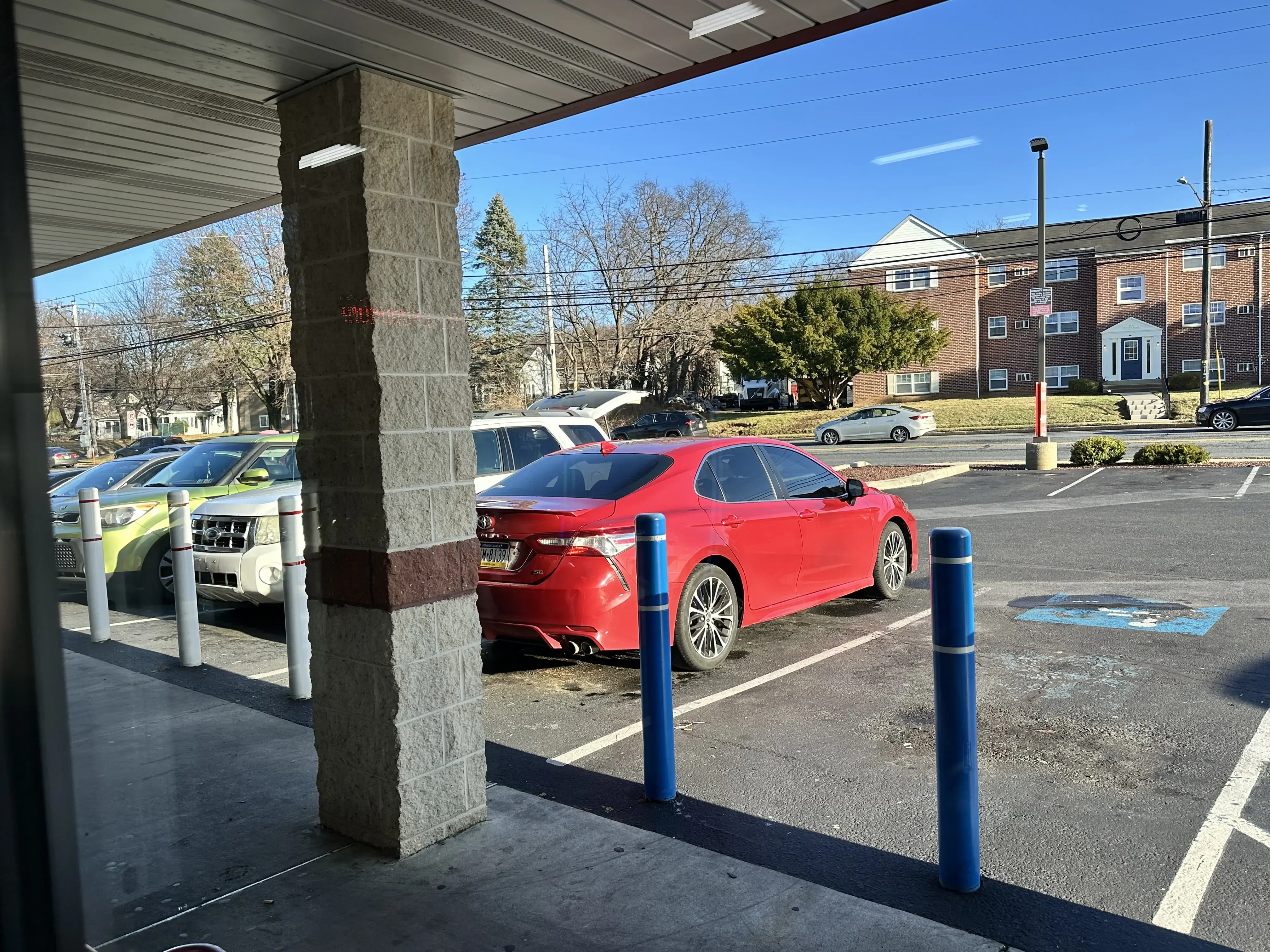 Emmaus Avenue Laundromat thumbnail 8