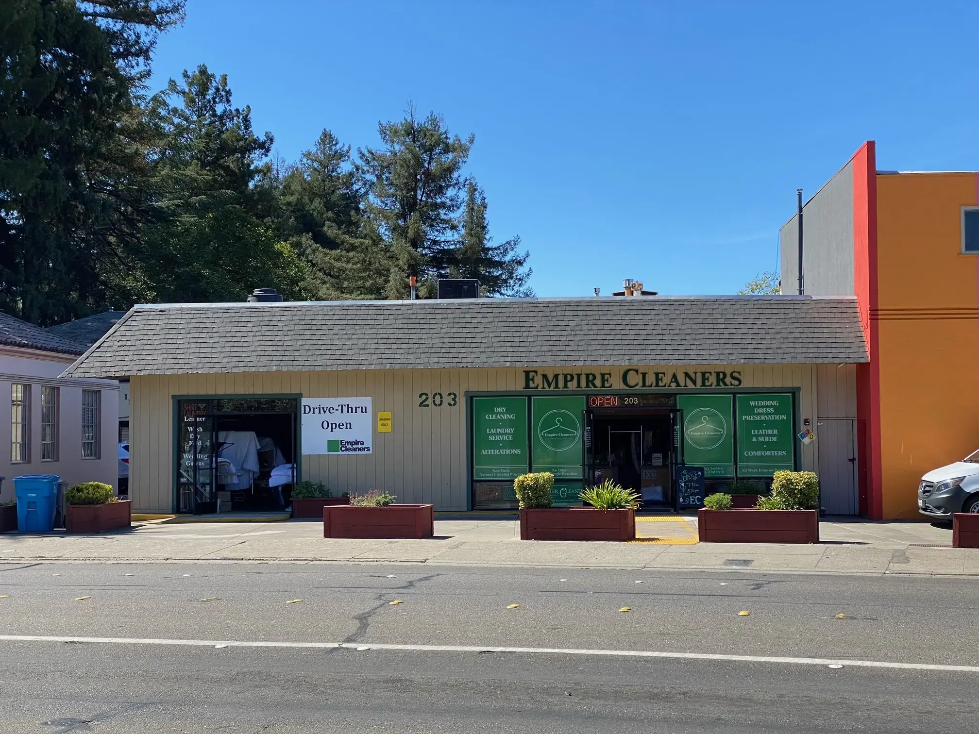 Empire Cleaners thumbnail 2