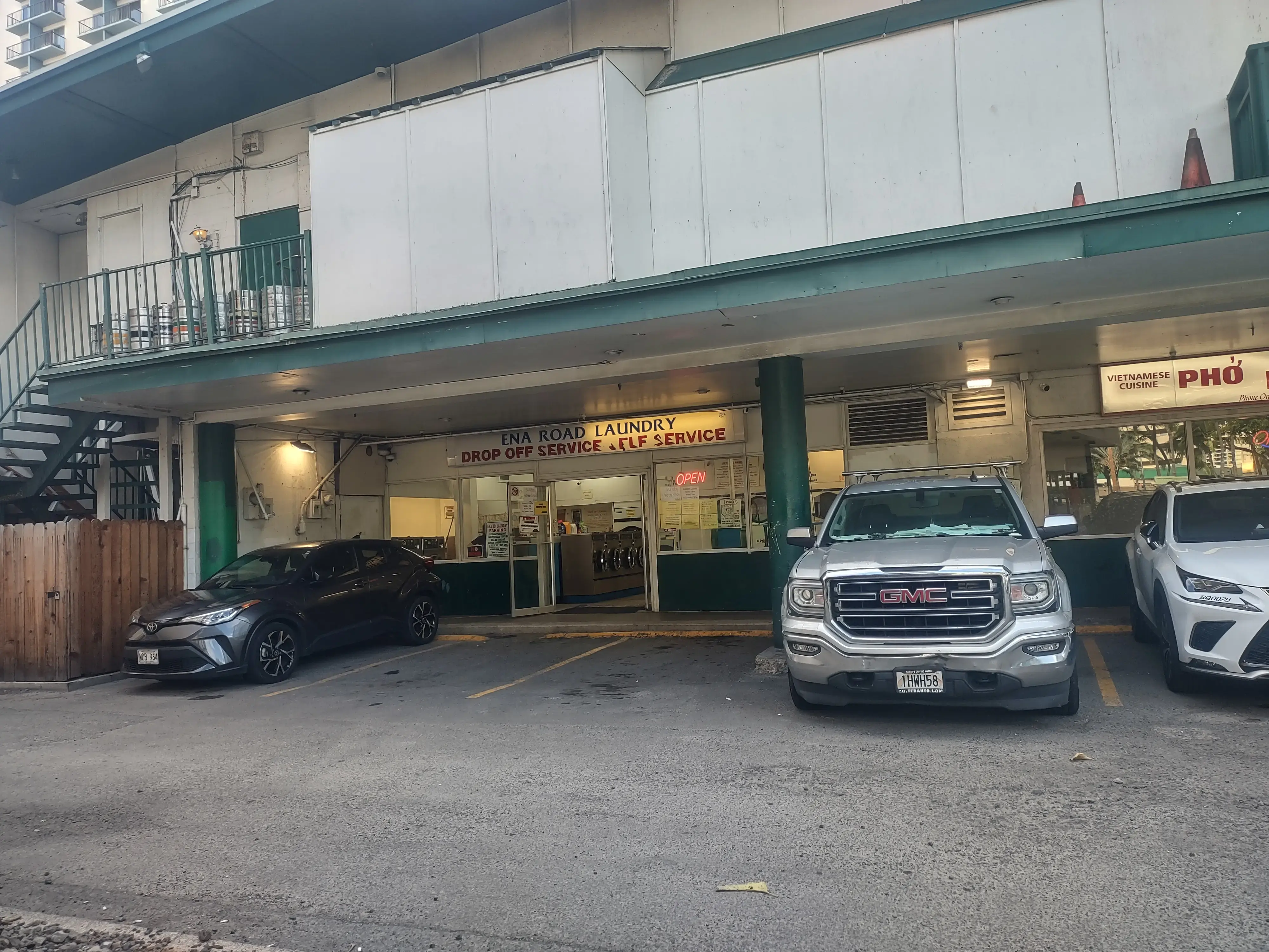 Ena Road Laundry - Image 10