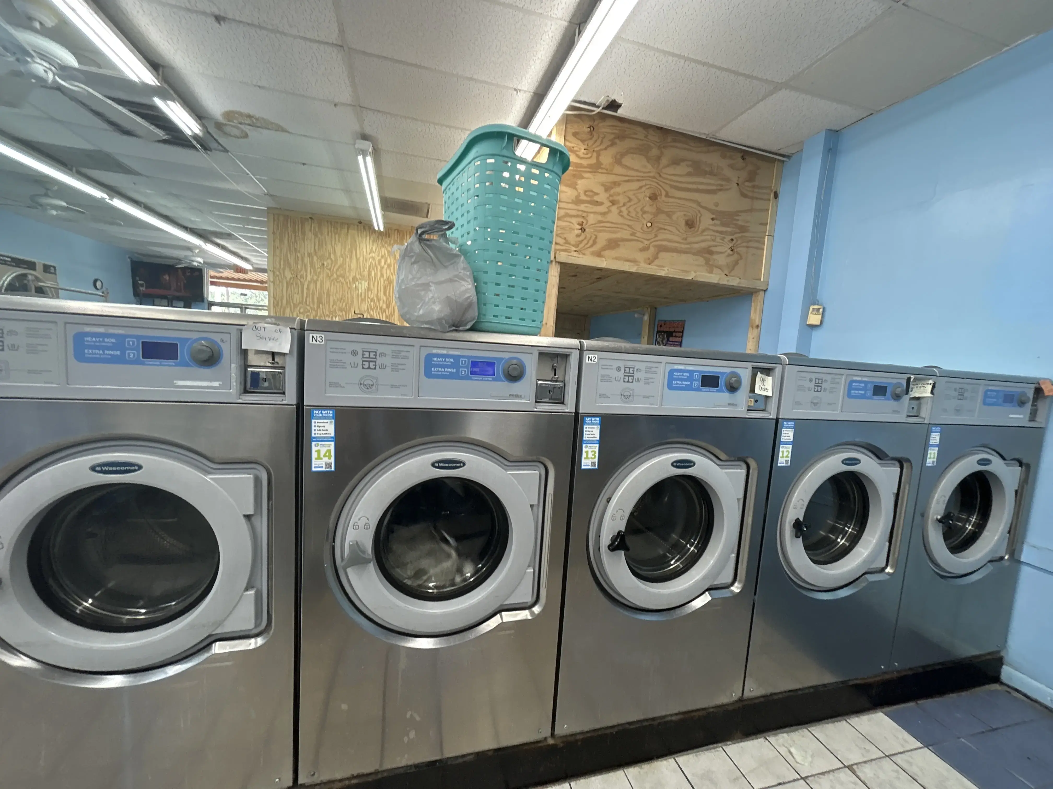 English Laundry And Cleaners - Image 3