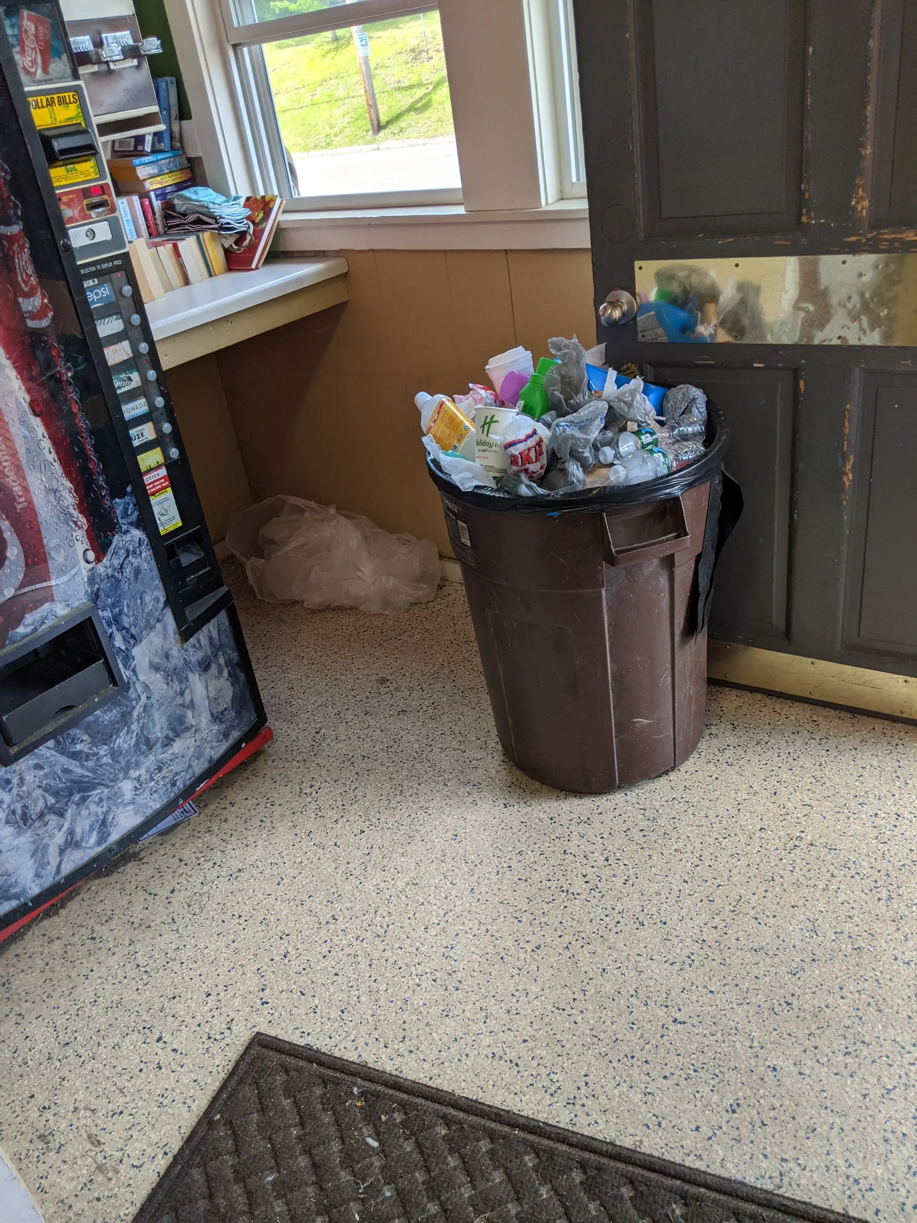 Epping Launder Center - Image 6