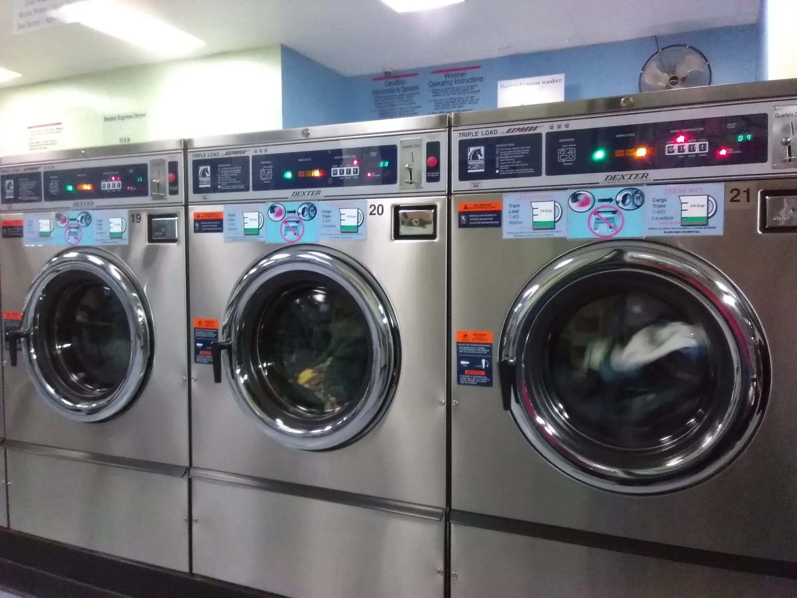 Esplanade Express Laundry thumbnail 16
