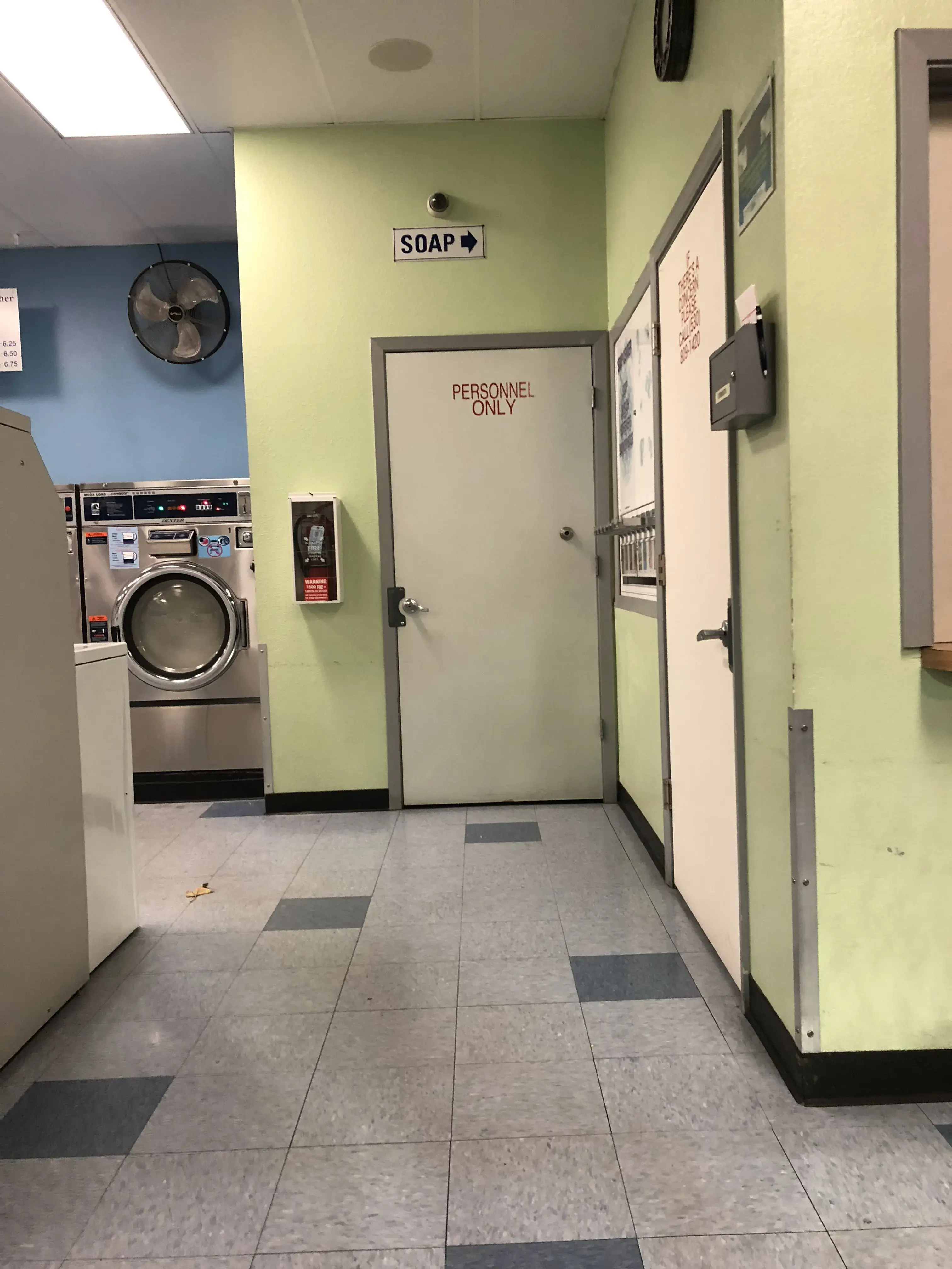 Esplanade Express Laundry thumbnail 5