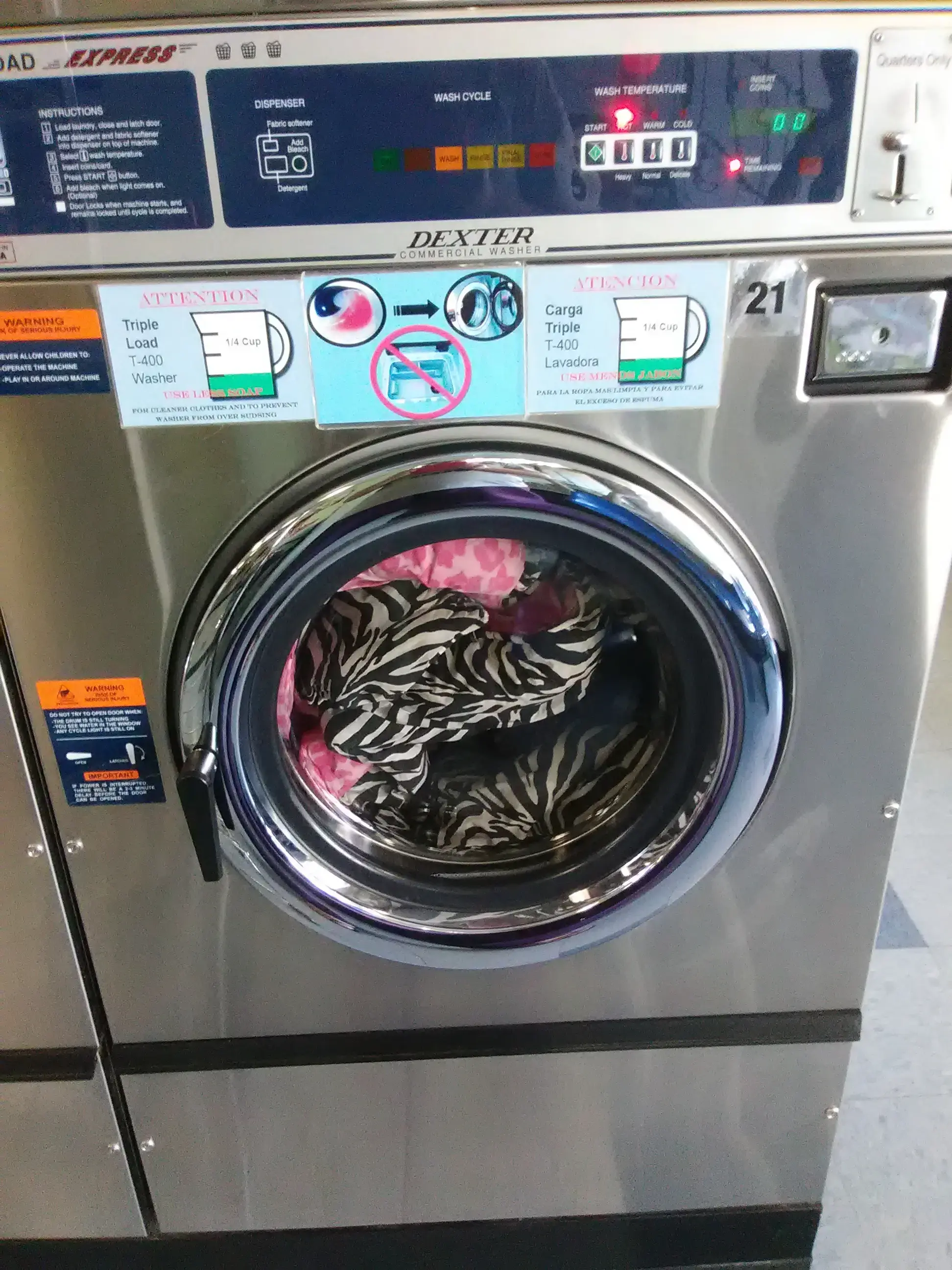 Esplanade Express Laundry - Image 8